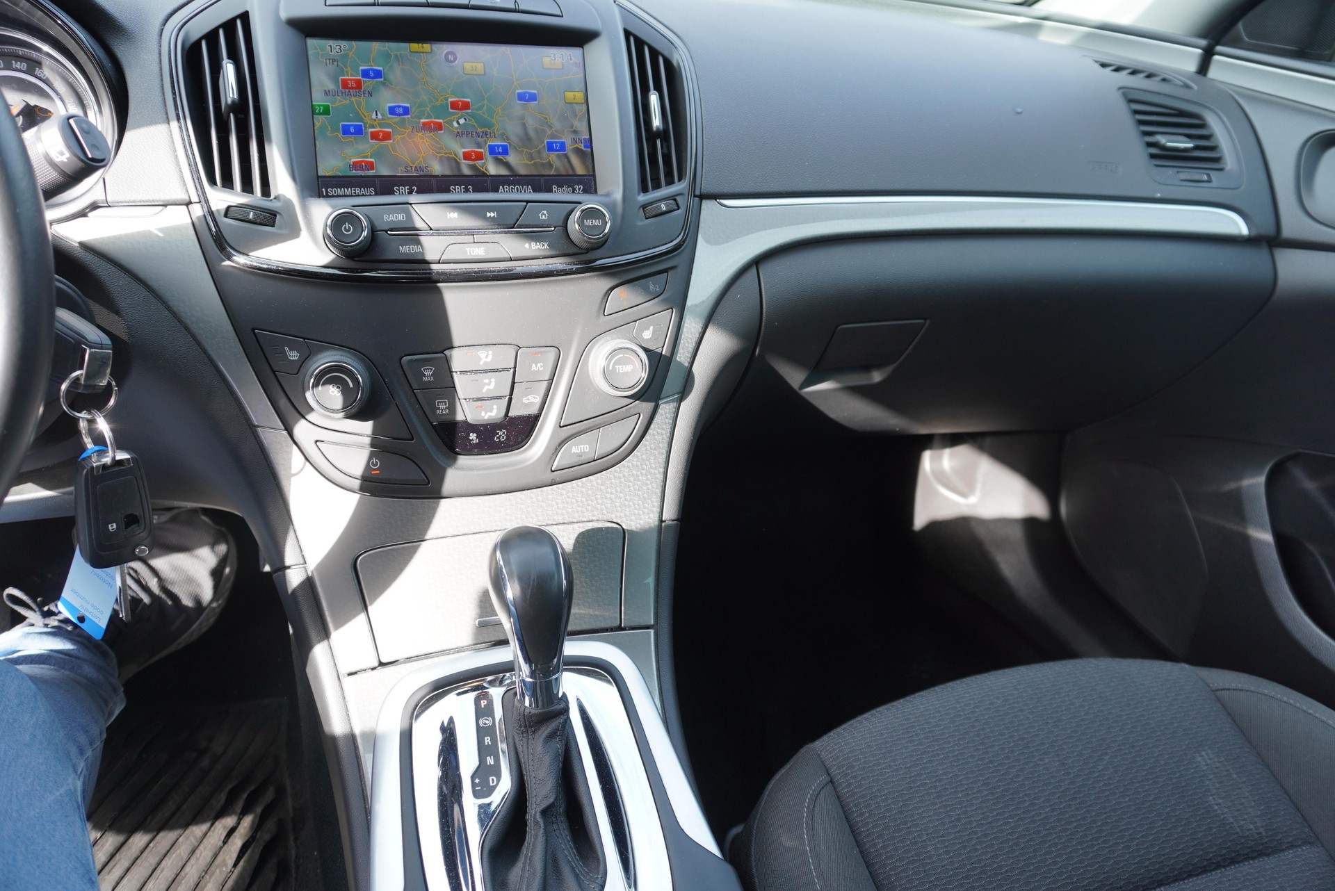 OPEL Insignia Sports Tourer 1.6 T Edition-image-12