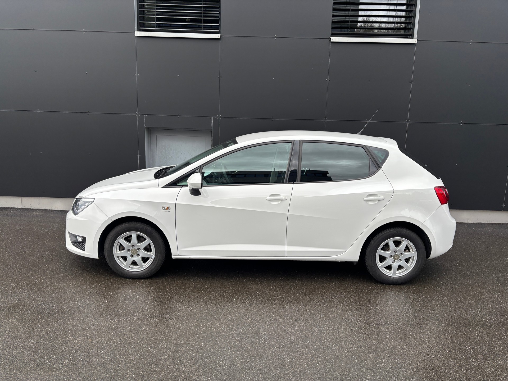 SEAT Ibiza 1.2 TSI FR Viva Stopp-Start-showroom-element-1