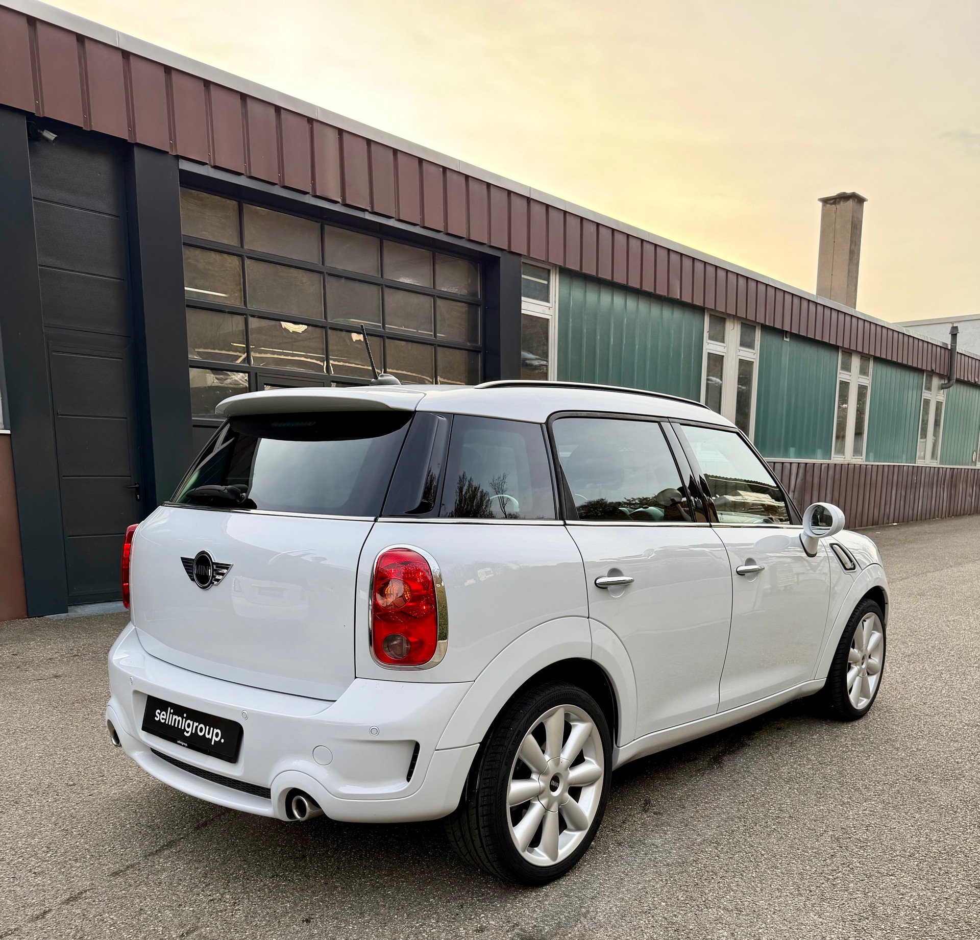 MINI Countryman Cooper S ALL4-image-3
