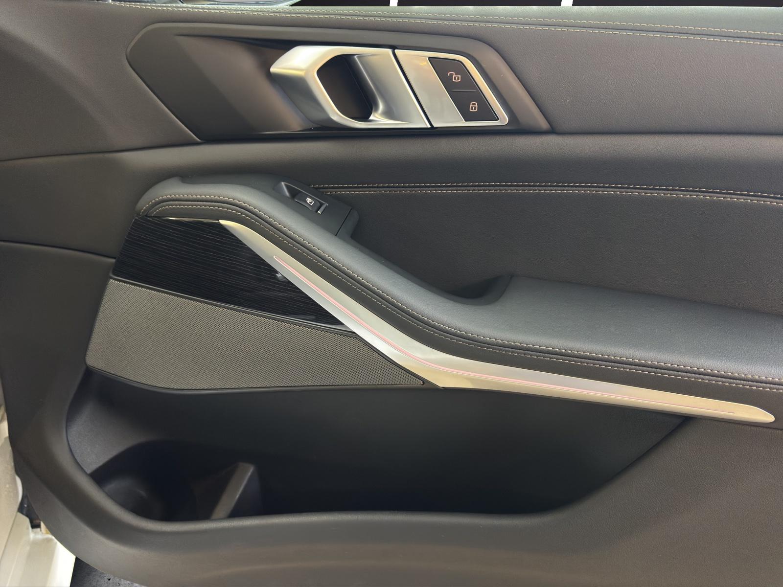 BMW X5 50e xDrive SAG-image-15