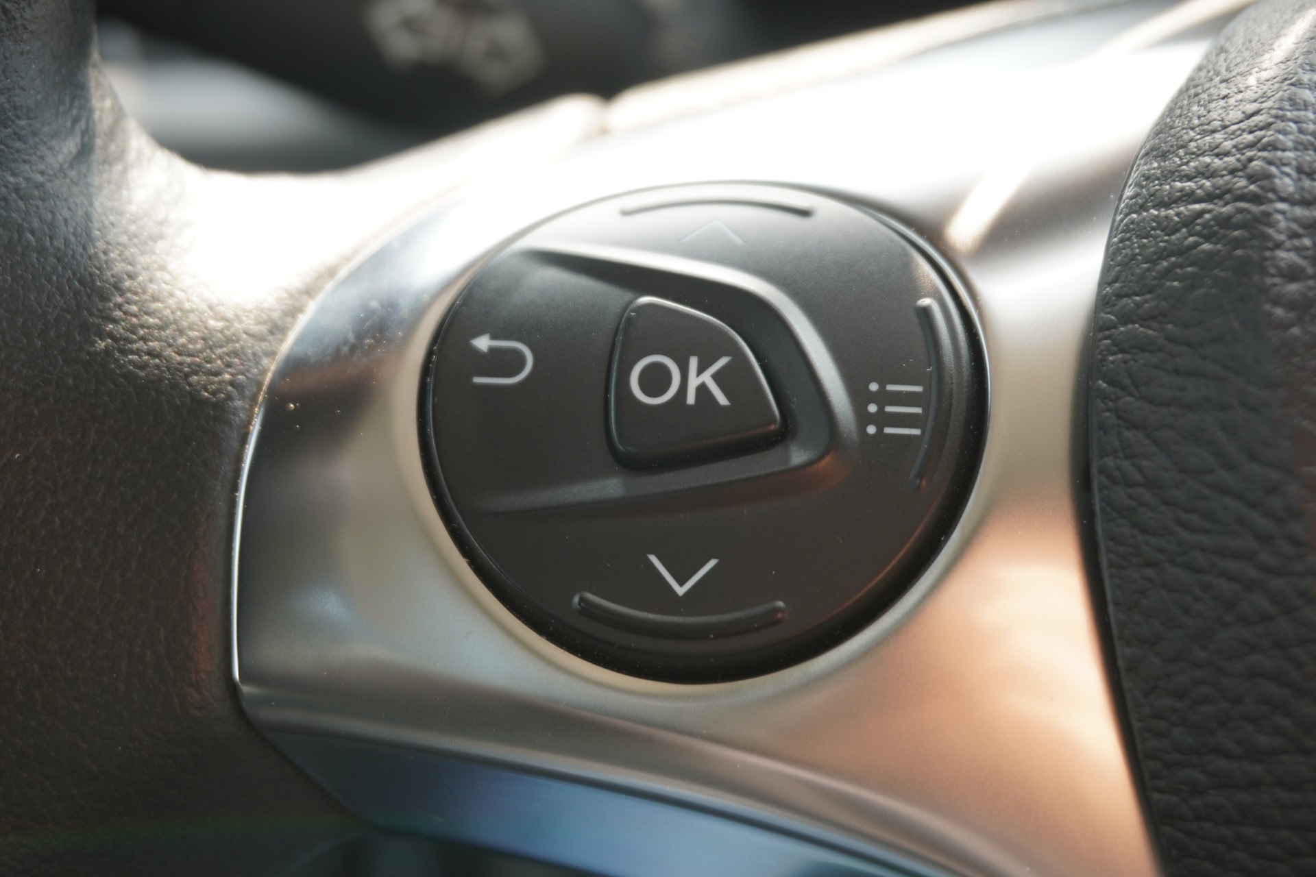 FORD Transit Connect Van T230 1.5 EcoBlue Trend Automat-image-25