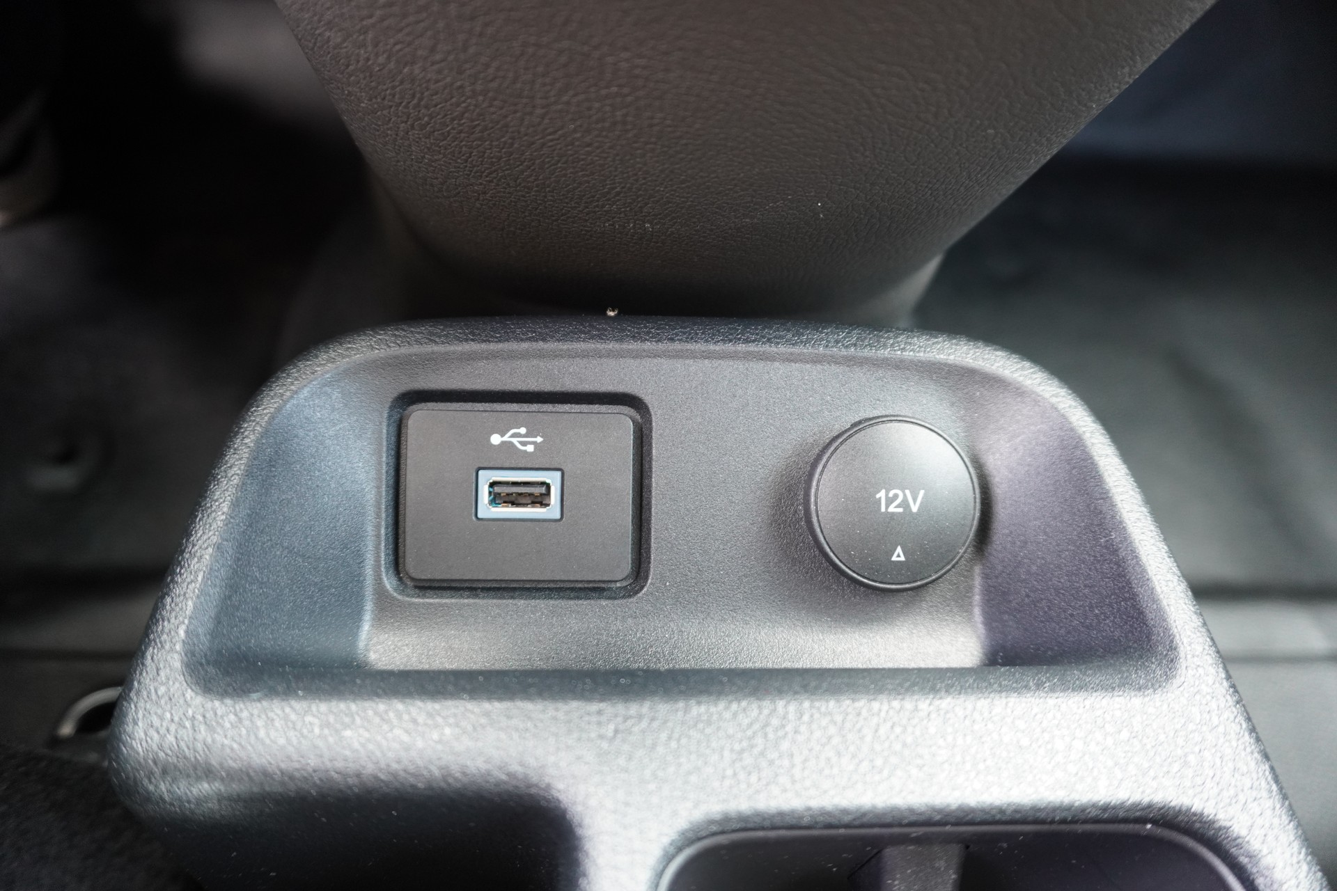 FORD Transit Connect Van T230 1.5 EcoBlue Trend Automat-image-30