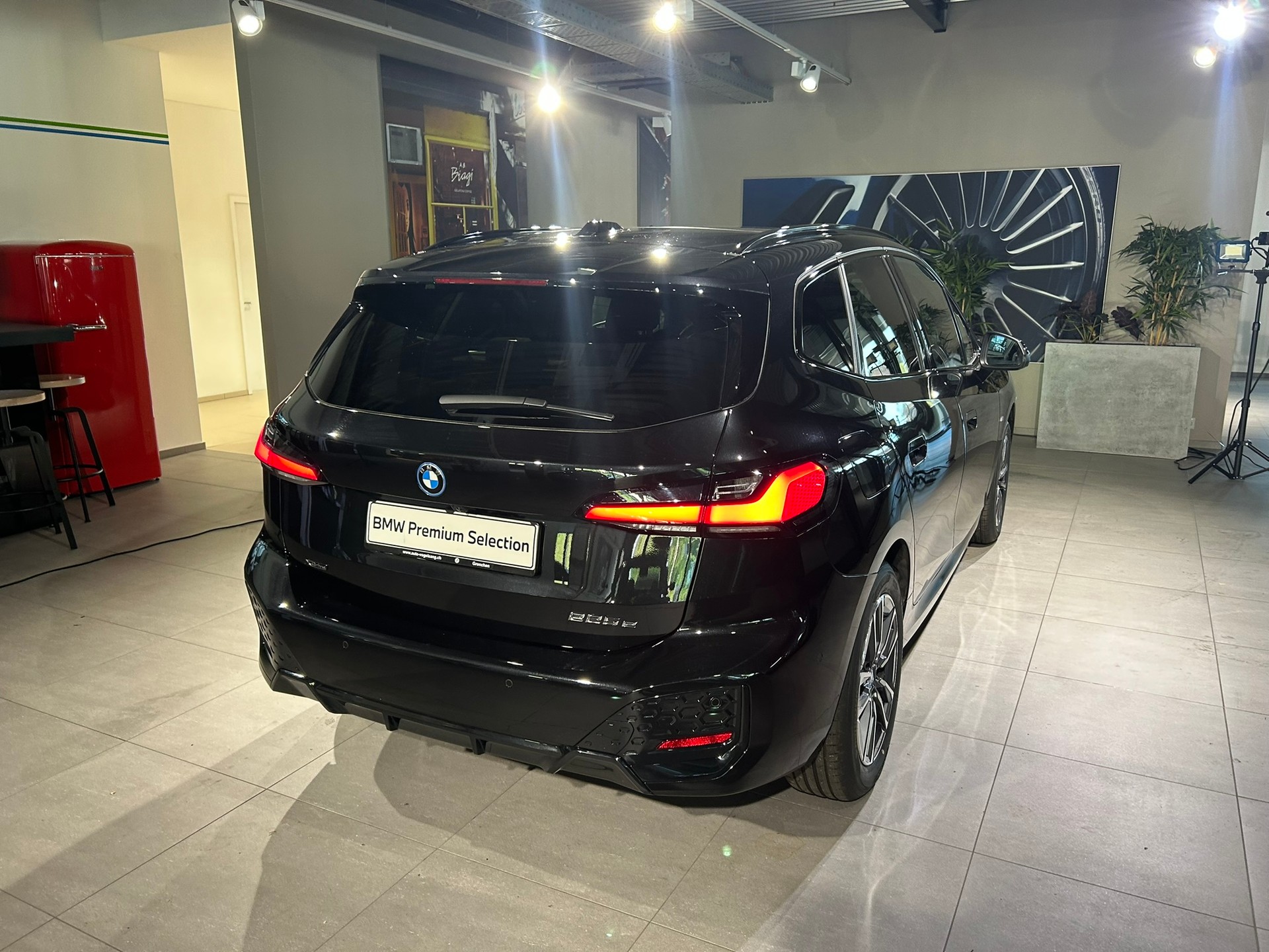 BMW 225e xDrive Active Tourer M Sport-image-11