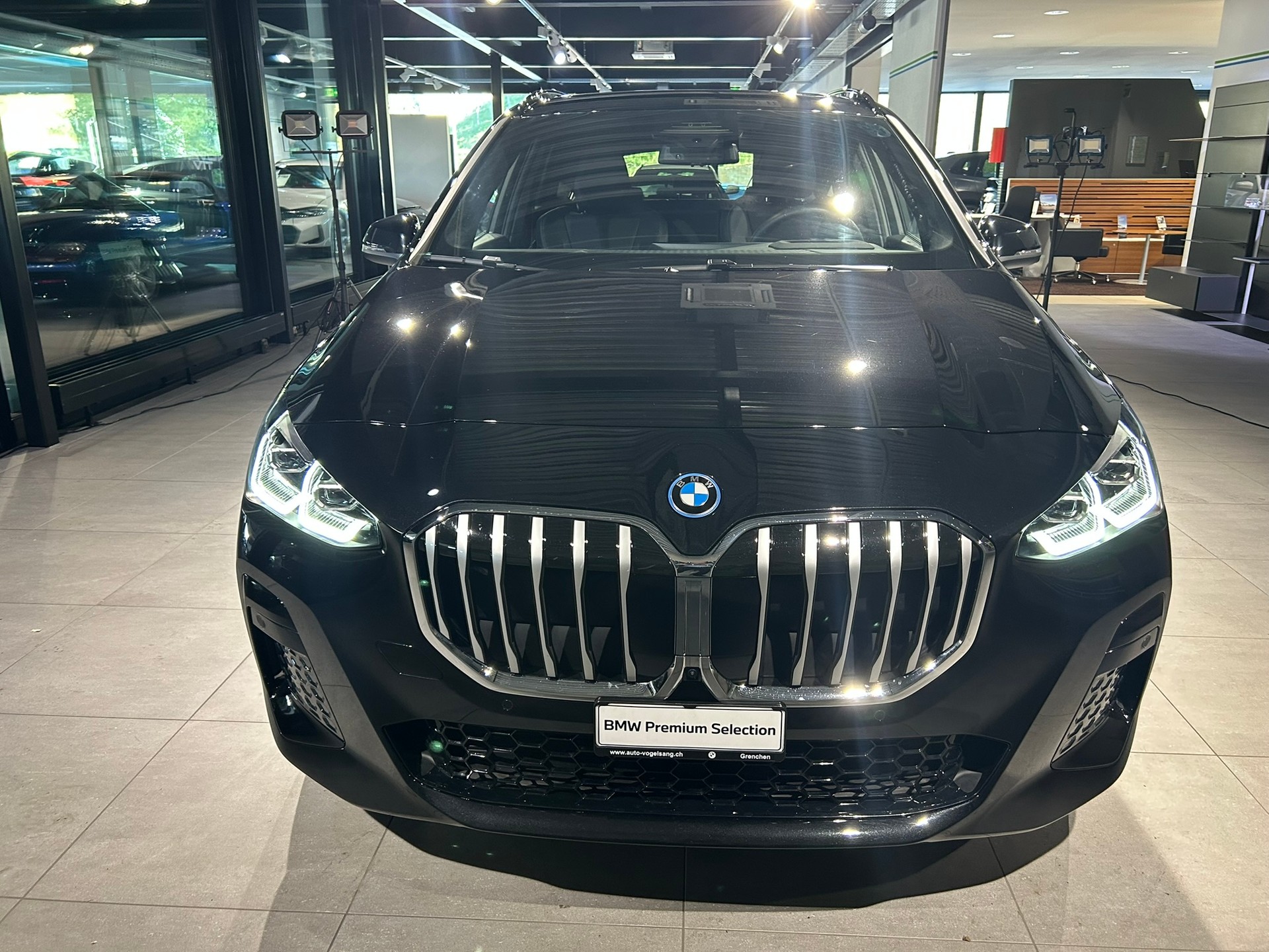 BMW 225e xDrive Active Tourer M Sport-image-5