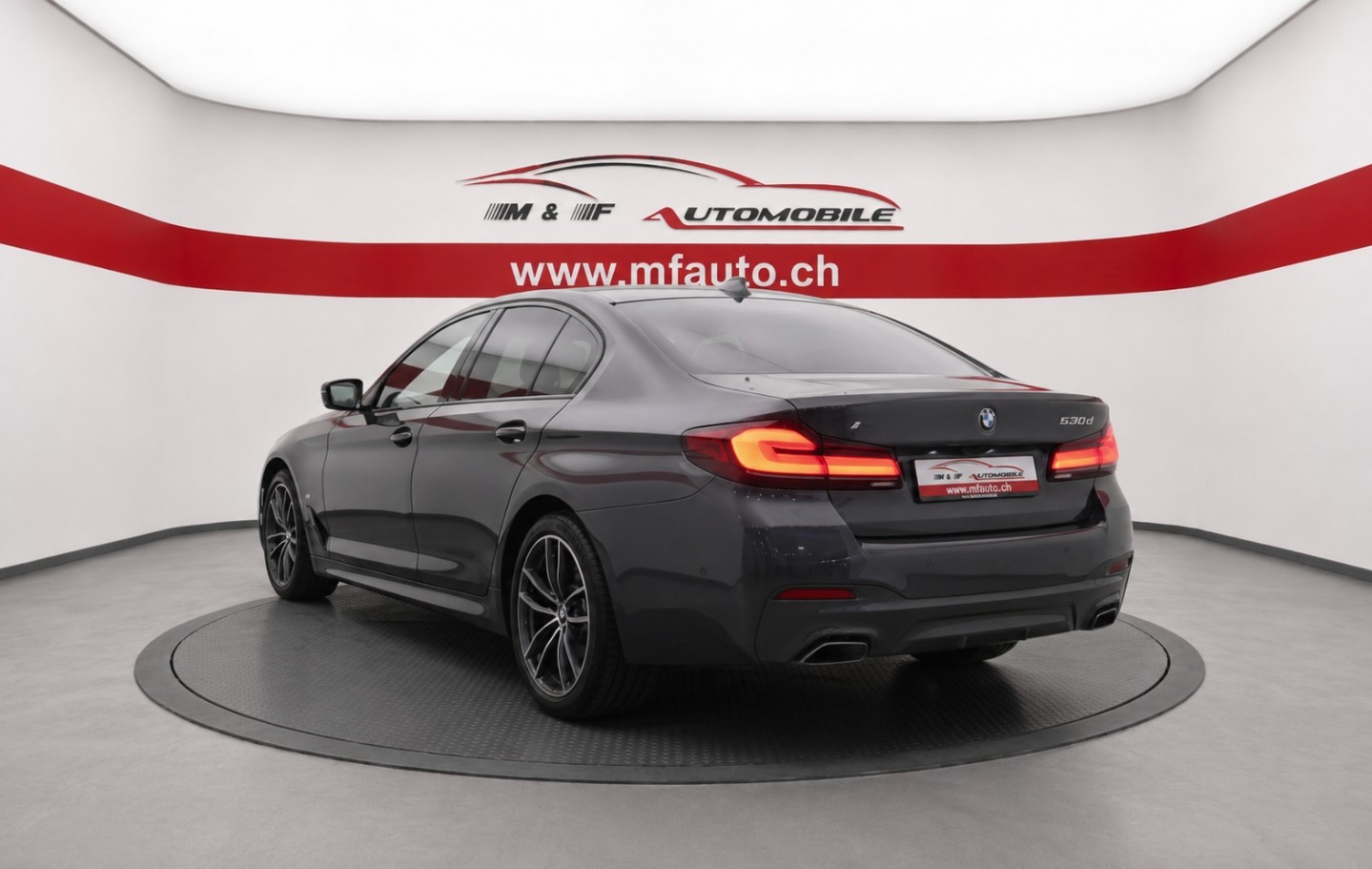 BMW 530d xDrive SAG CH FAHRZEUG-showroom-element-2