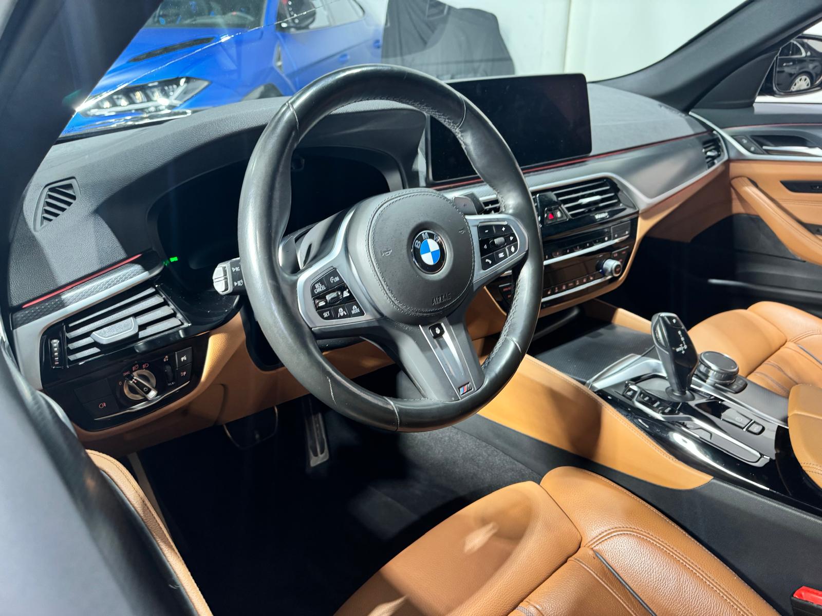 BMW 530d xDrive SAG CH FAHRZEUG-image-10