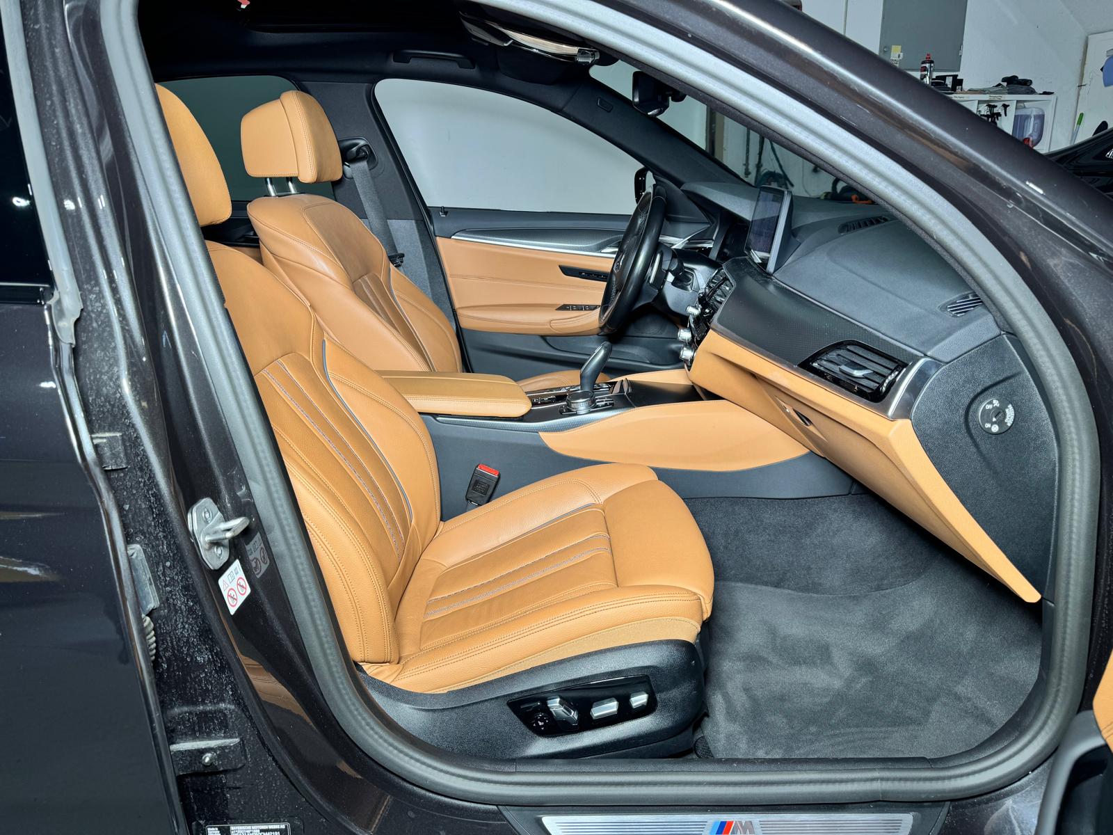 BMW 530d xDrive SAG CH FAHRZEUG-image-9