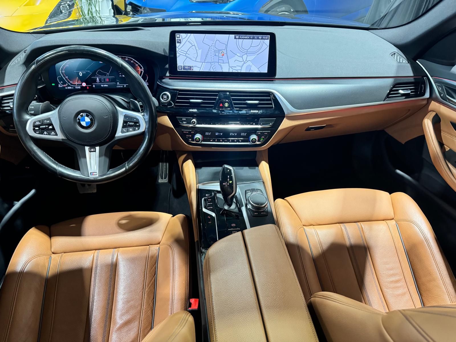 BMW 530d xDrive SAG CH FAHRZEUG-image-13