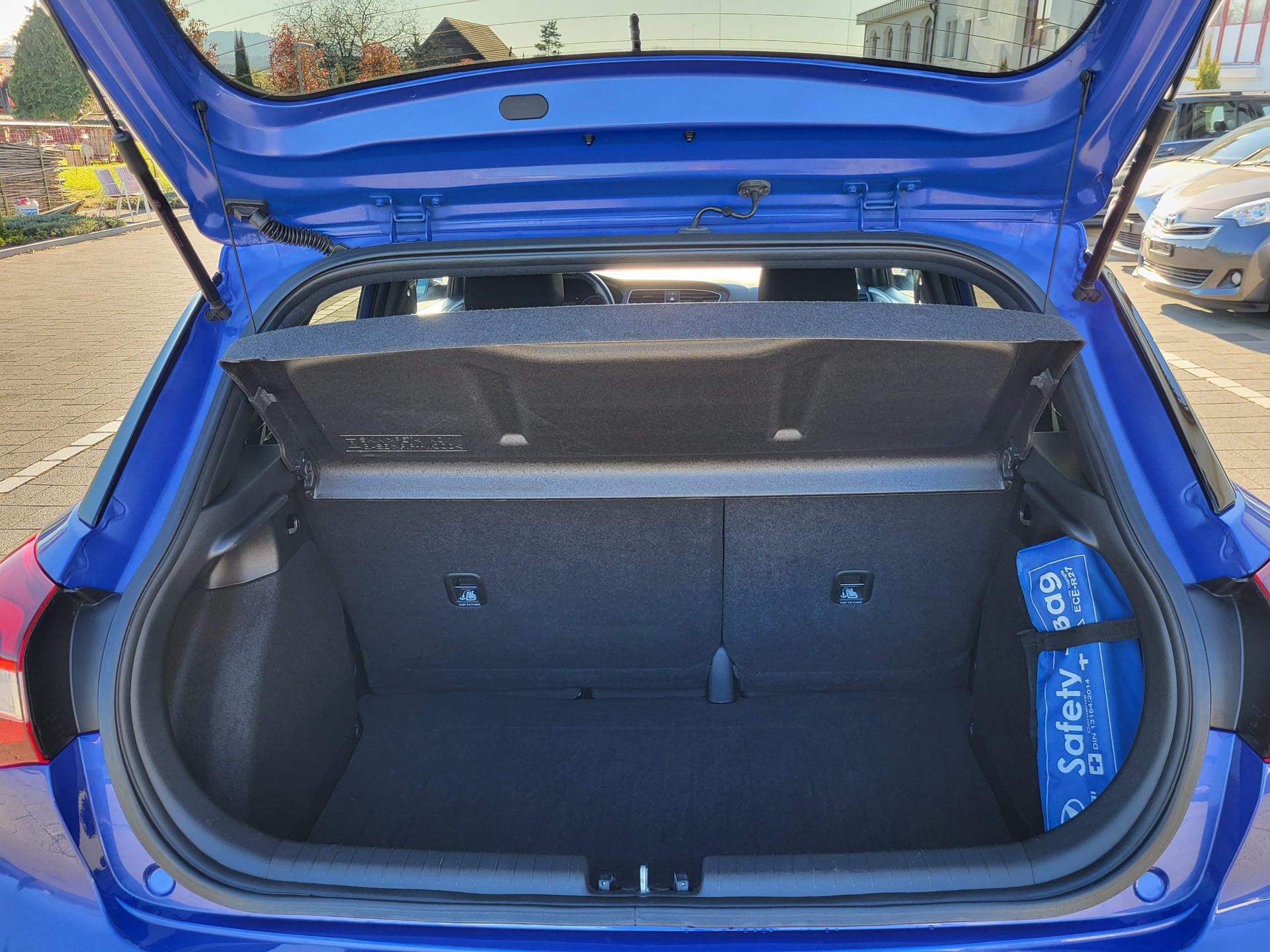 HYUNDAI i20 1.0 T-GDi Amplia-image-12