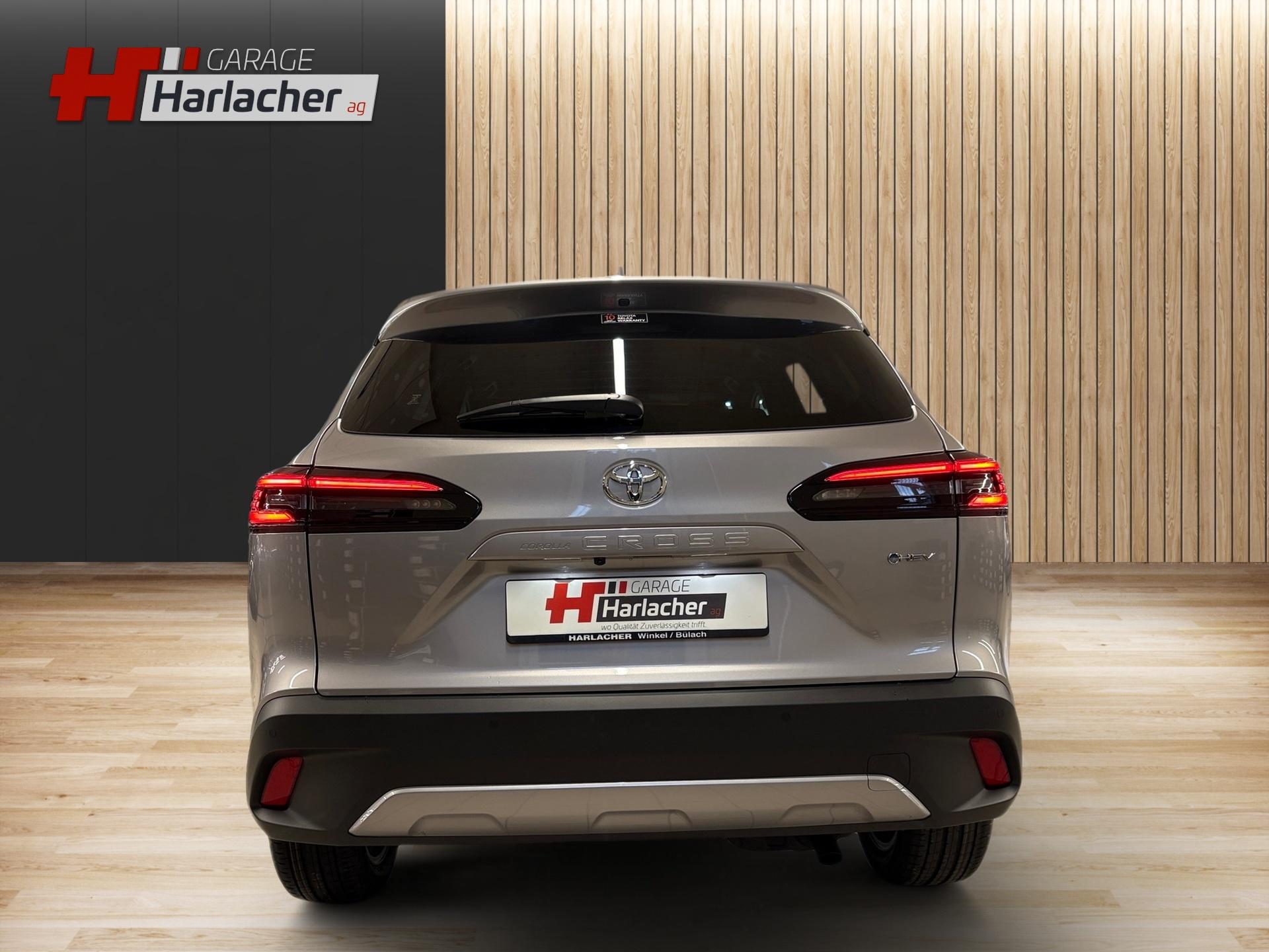 TOYOTA Corolla Cross 2.0 HSD Trend AWD-i-image-5