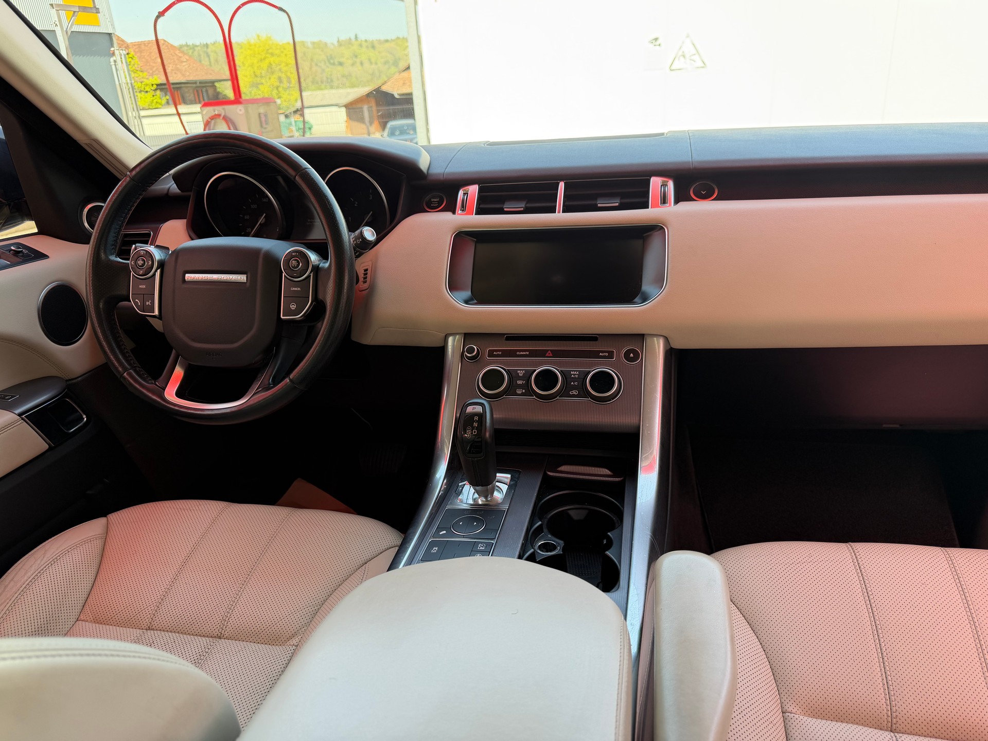 LAND ROVER Range Rover Sport 2.0SD4 HSE Automatic-image-9
