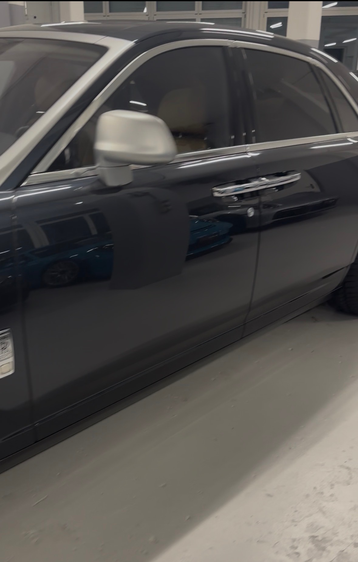 ROLLS-ROYCE Ghost 6.6 V12-image-3