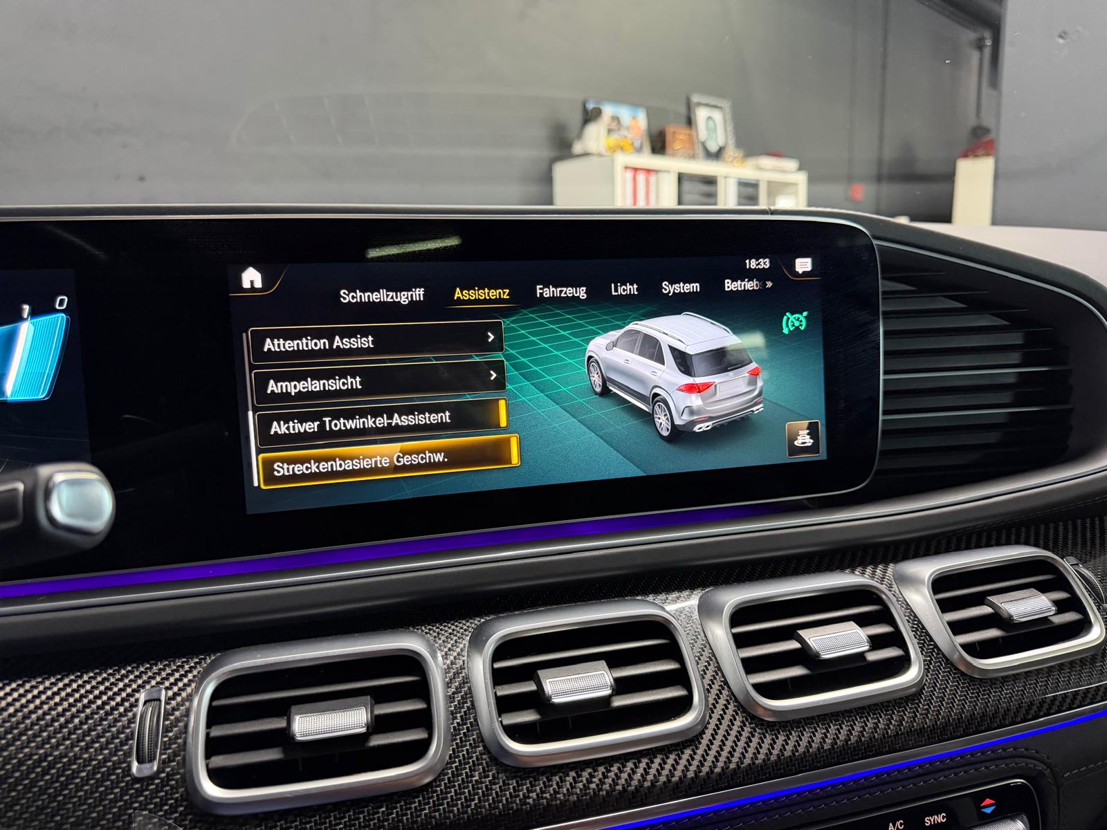 MERCEDES-BENZ GLE 63 S AMG Limited Silver&Black Performance 720PS 4Matic+ 9G-Speedshift Vollausstattung-image-31