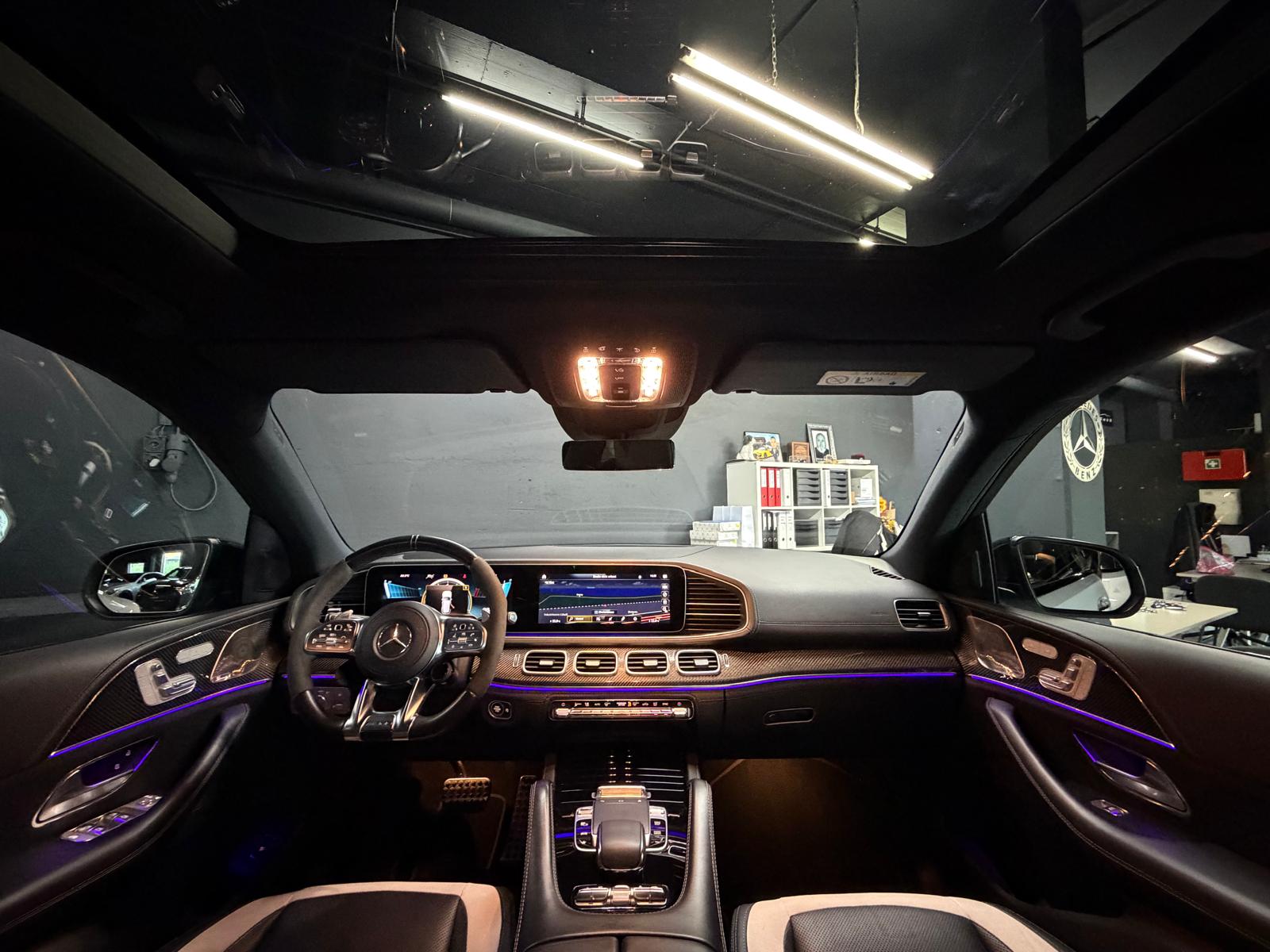 MERCEDES-BENZ GLE 63 S AMG Limited Silver&Black Performance 720PS 4Matic+ 9G-Speedshift Vollausstattung-image-12