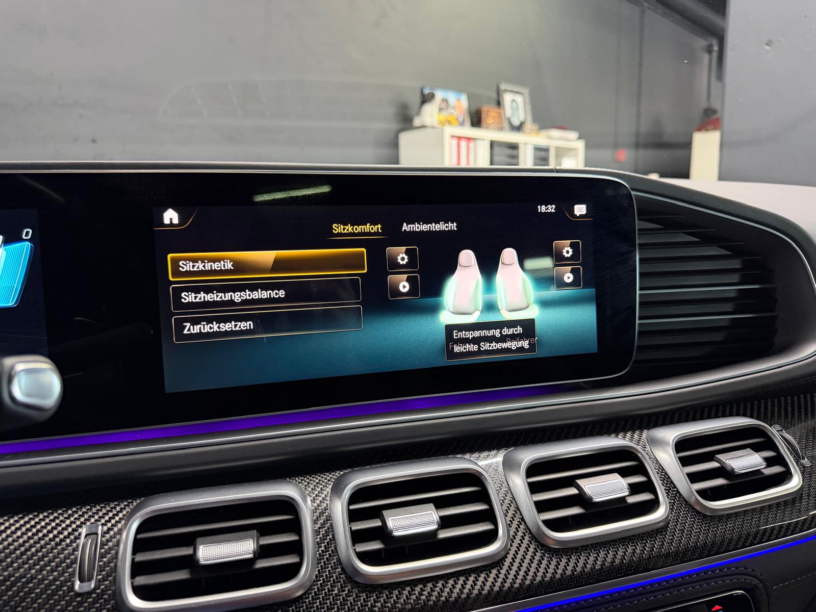 MERCEDES-BENZ GLE 63 S AMG Limited Silver&Black Performance 720PS 4Matic+ 9G-Speedshift Vollausstattung-image-22
