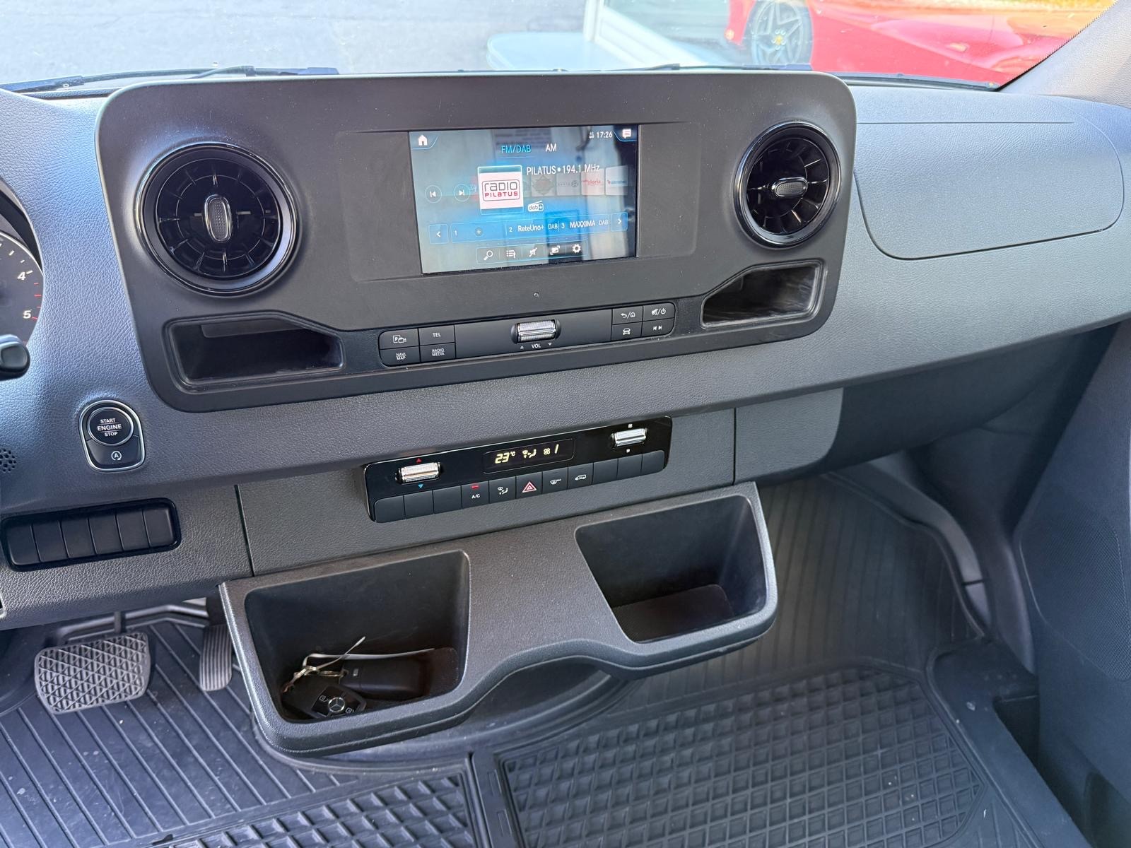 MERCEDES-BENZ Sprinter 315 CDI Standard Worker 9G-TRONIC FWD-image-12