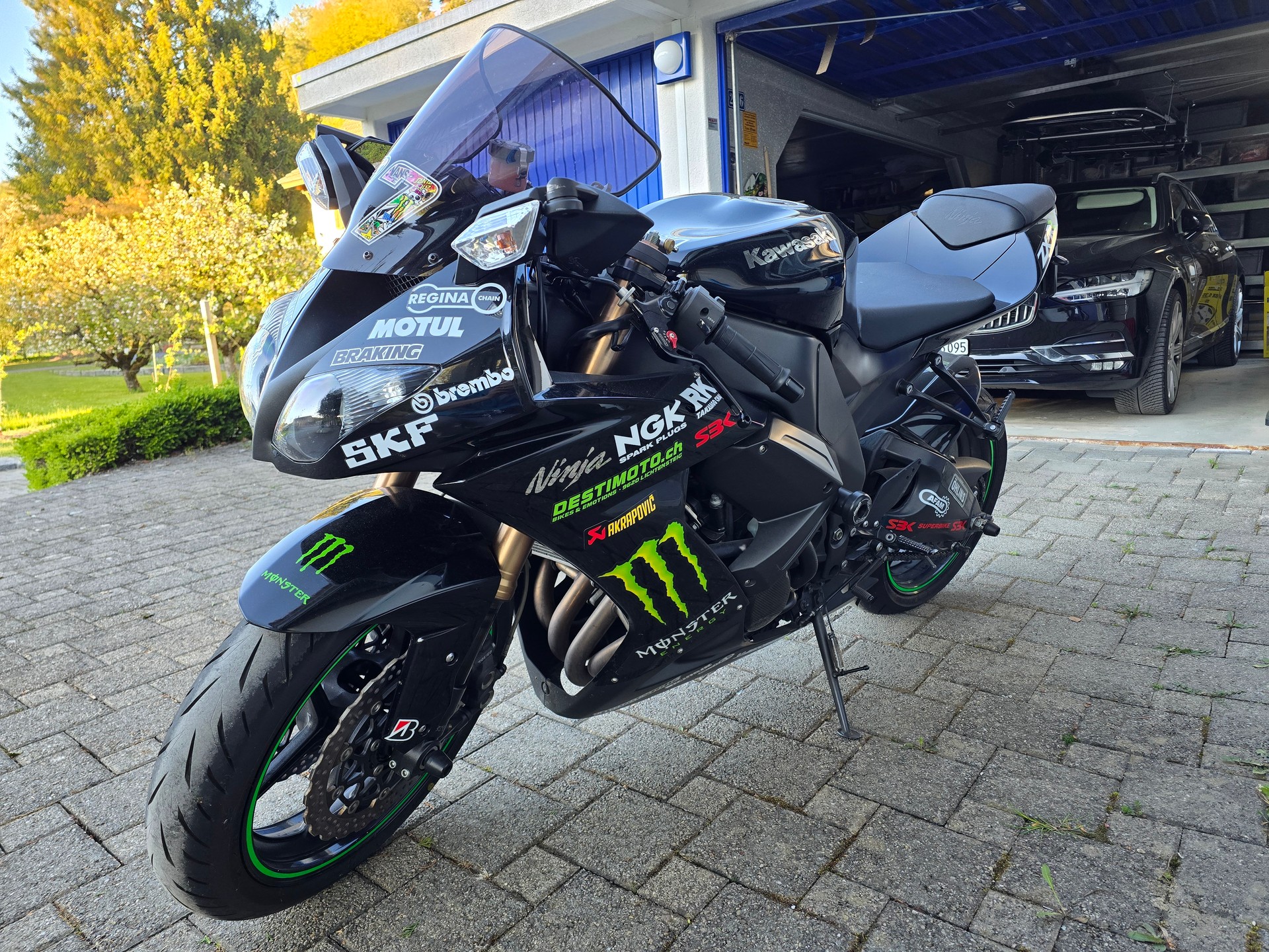 KAWASAKI Ninja ZX-10RR-image-5