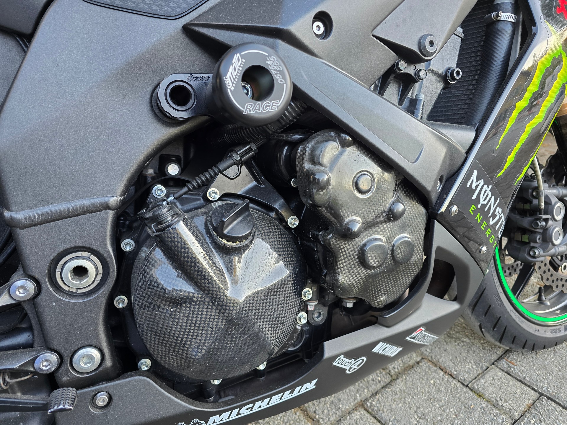 KAWASAKI Ninja ZX-10RR-image-9