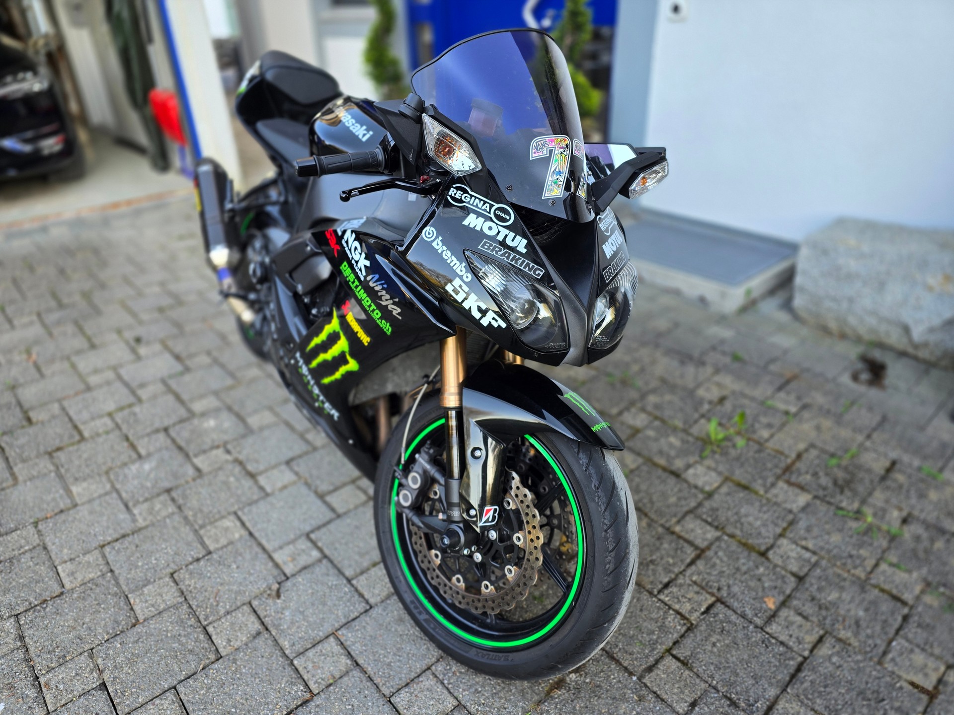 KAWASAKI Ninja ZX-10RR-image-6
