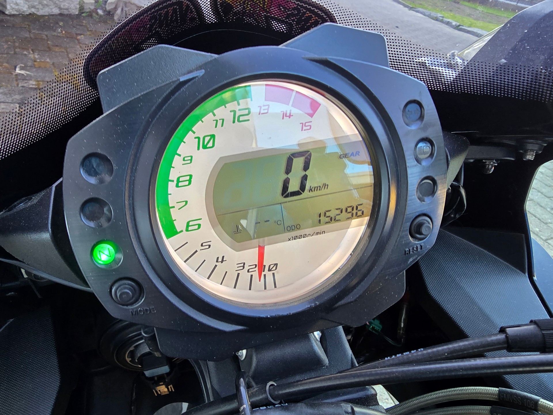 KAWASAKI Ninja ZX-10RR-image-10