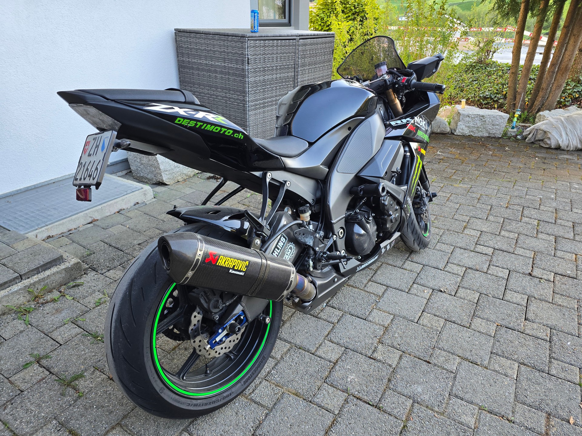 KAWASAKI Ninja ZX-10RR-image-3