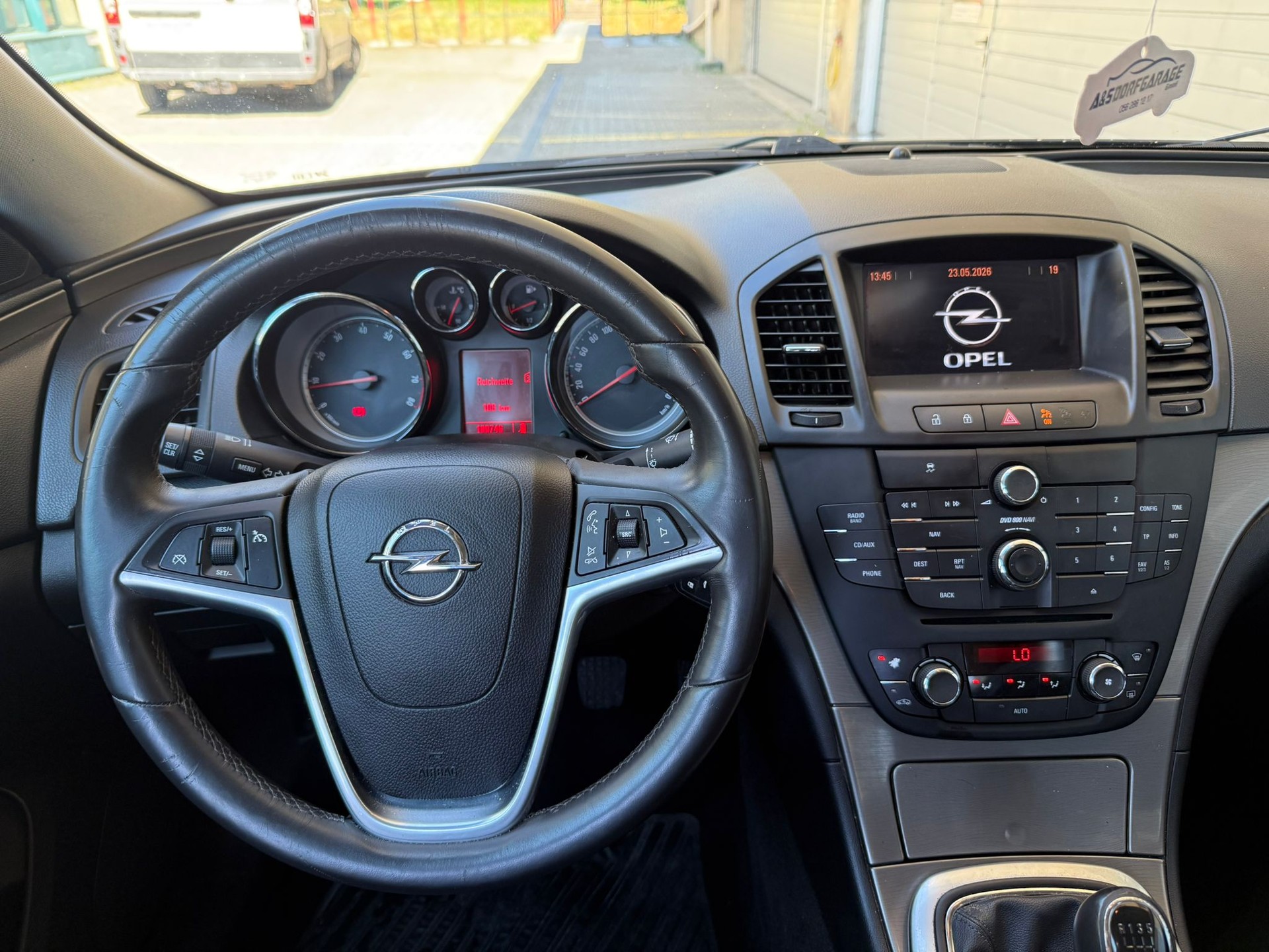 OPEL Insignia 1.8-image-10