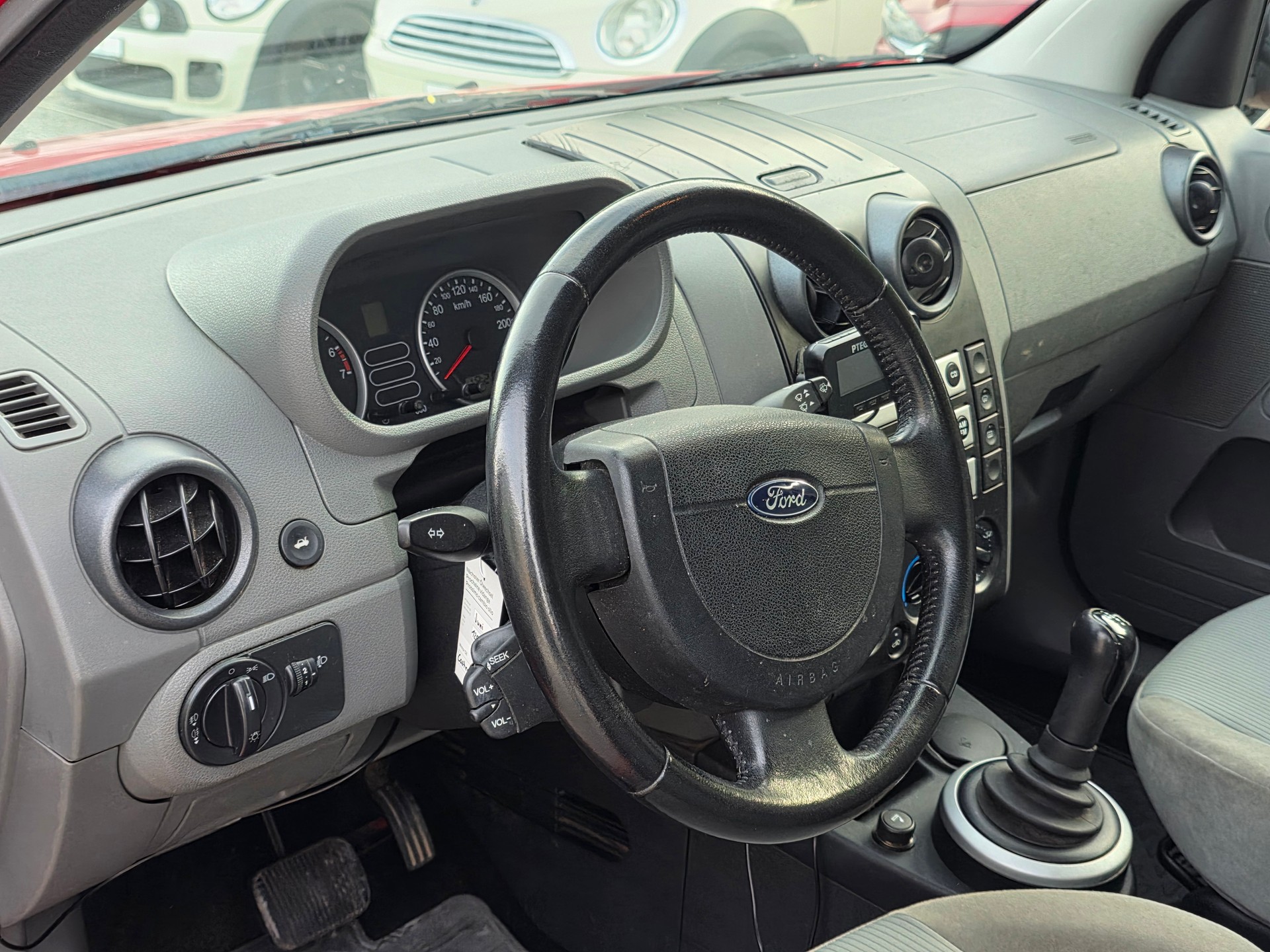FORD Fusion 1.4 16V Ambiente *** Frisch ab MFK / Frisch ab Service / 6 Monate Garantie / Neuer Zahnriemen / Gratis Lieferung ***-image-9