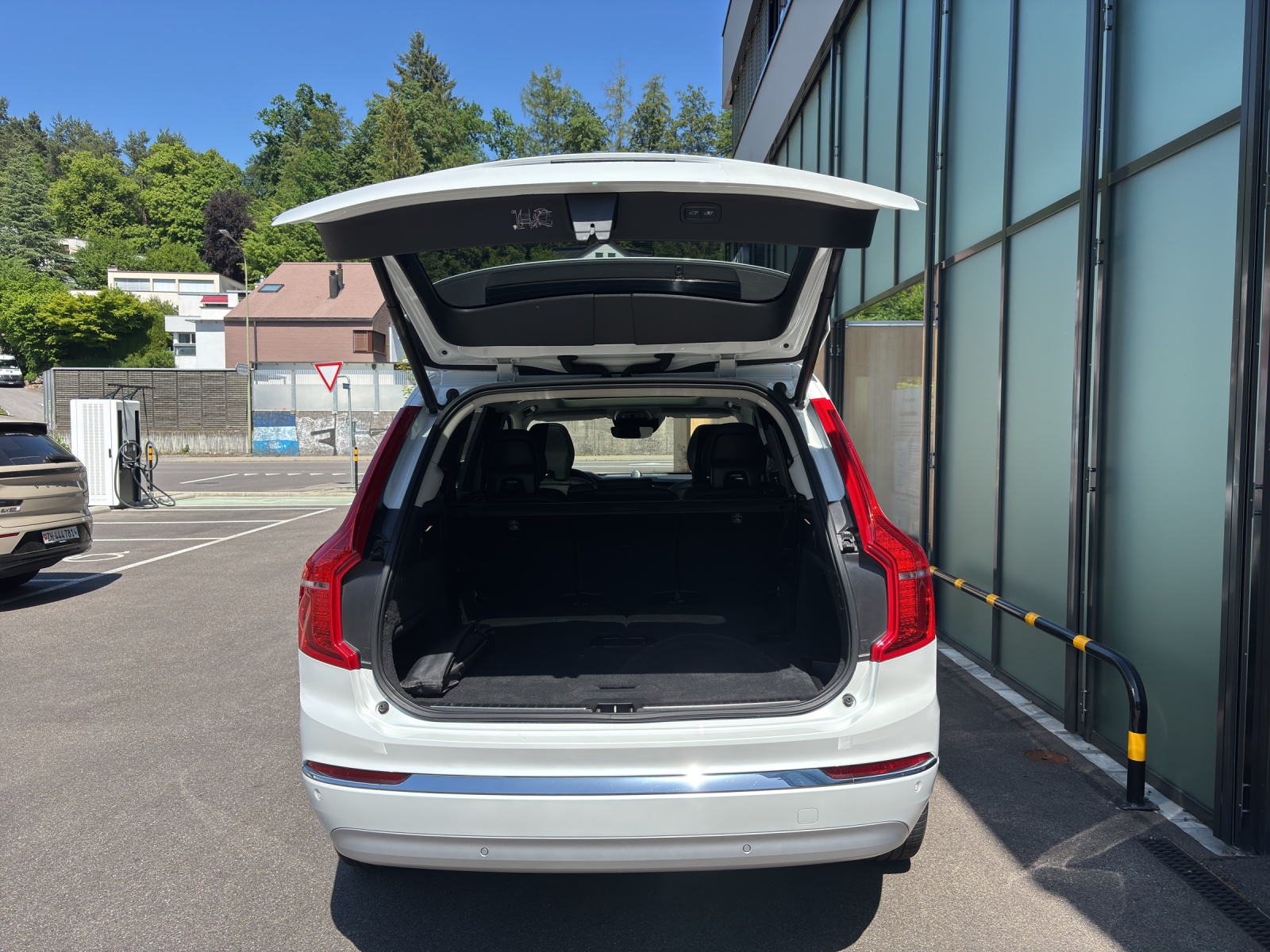 VOLVO XC90 2.0 T8 TE Inscription 7P. eAWD-image-11