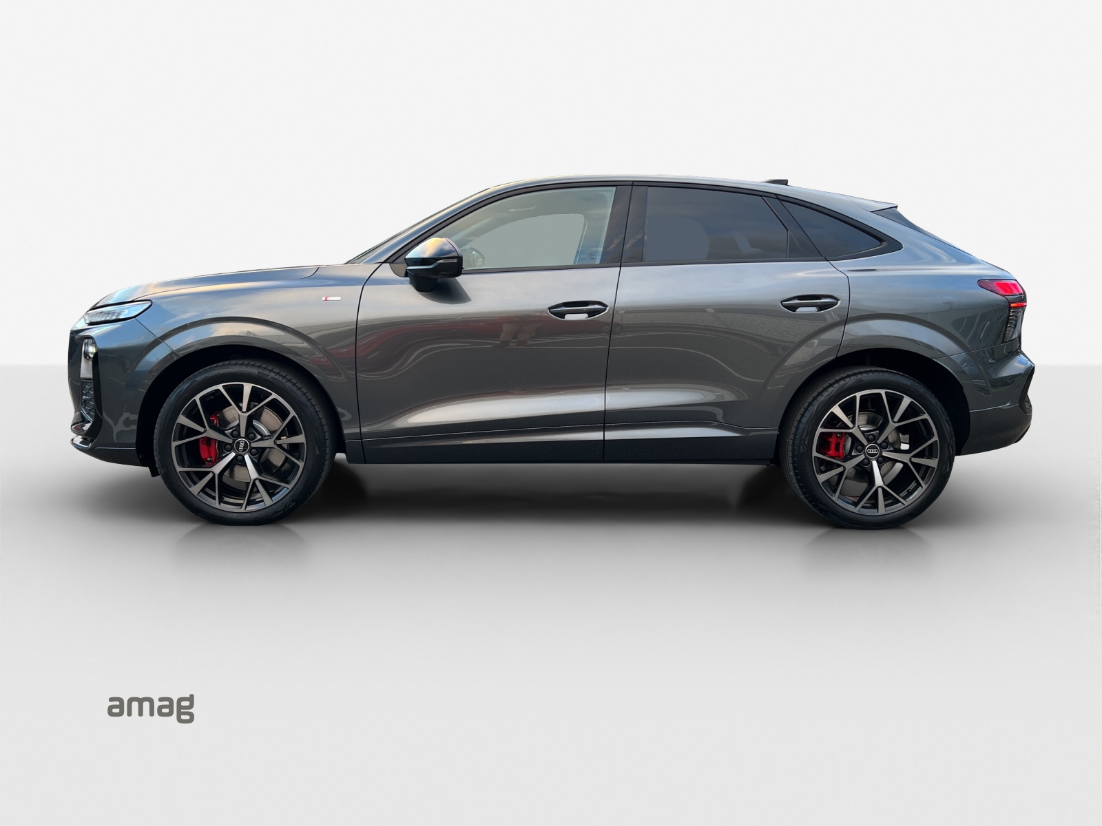 AUDI Q3 SUV TFSI quattro 195 kW S tronic-showroom-element-1
