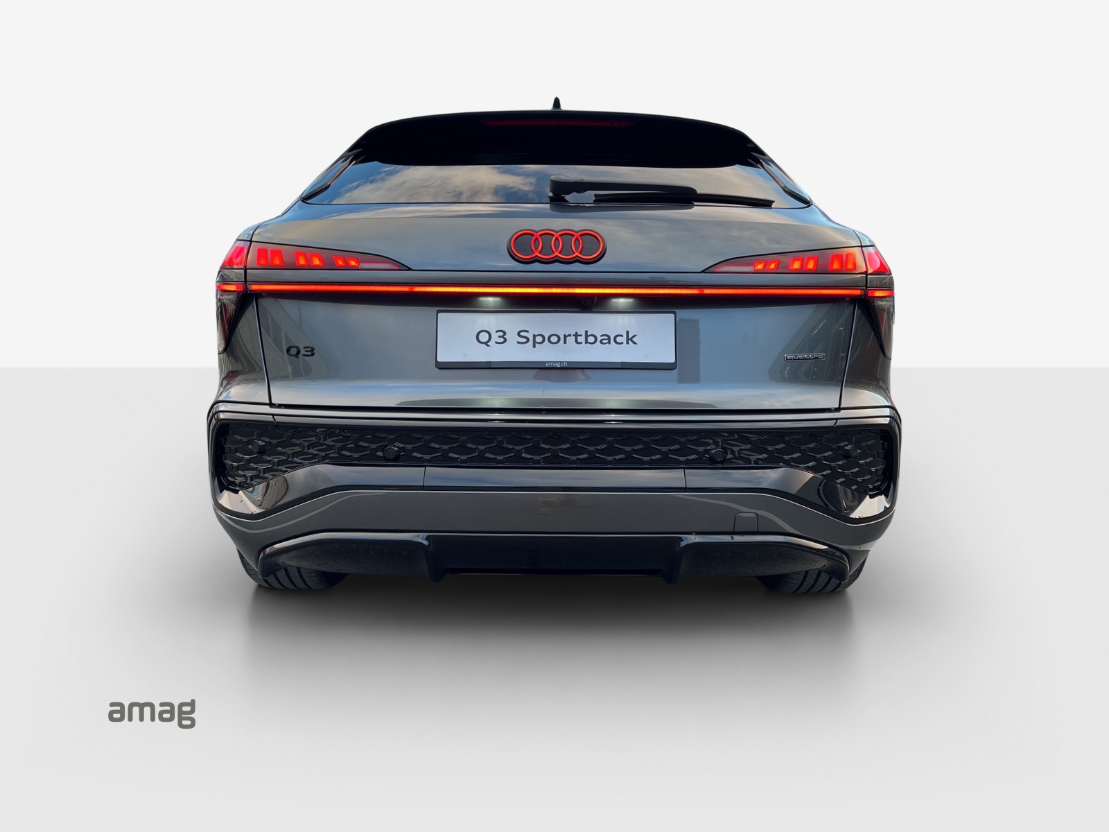 AUDI Q3 SUV TFSI quattro 195 kW S tronic-showroom-element-3