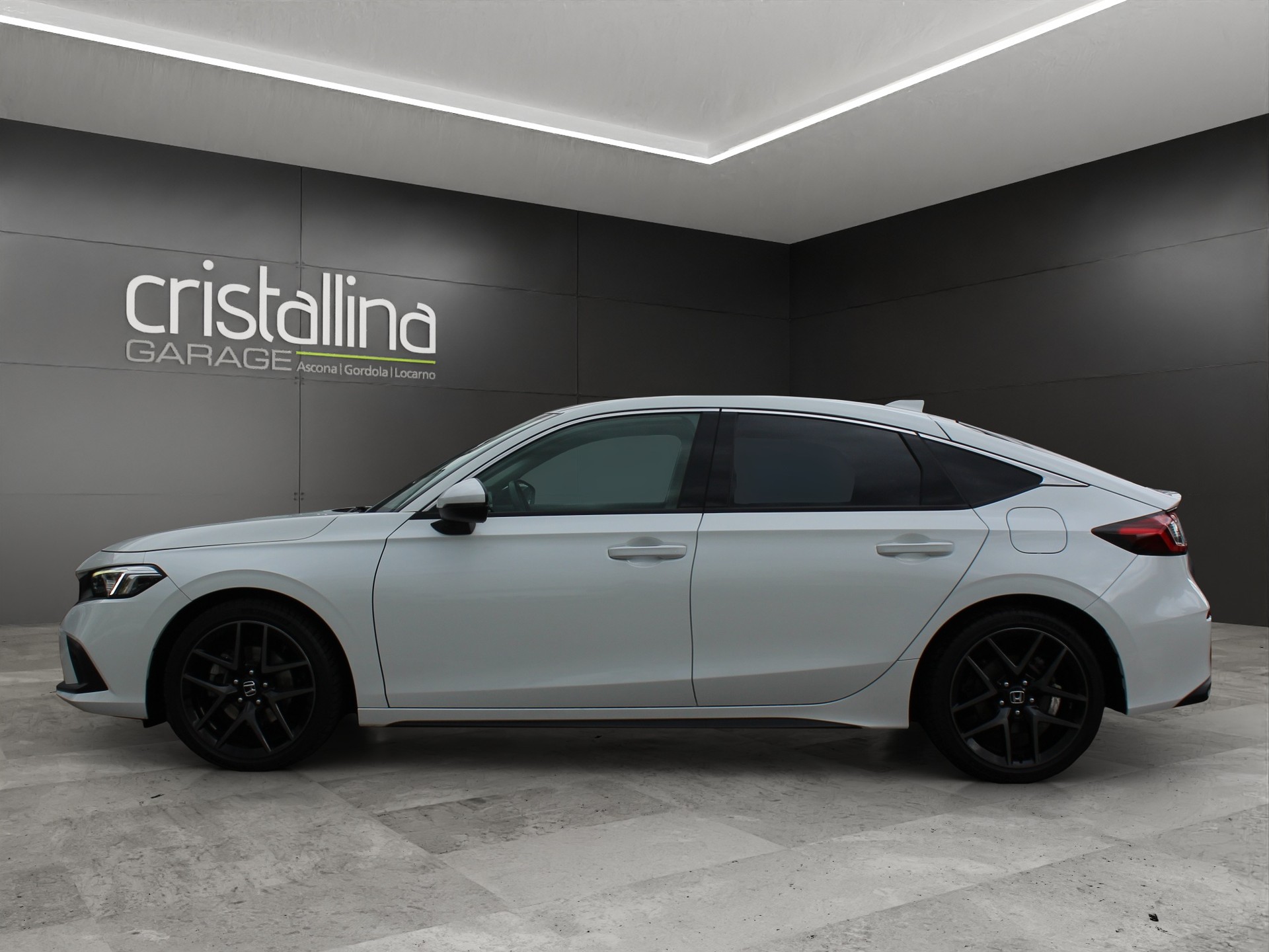 HONDA Civic 2.0 i-MMD Advance-showroom-element-1