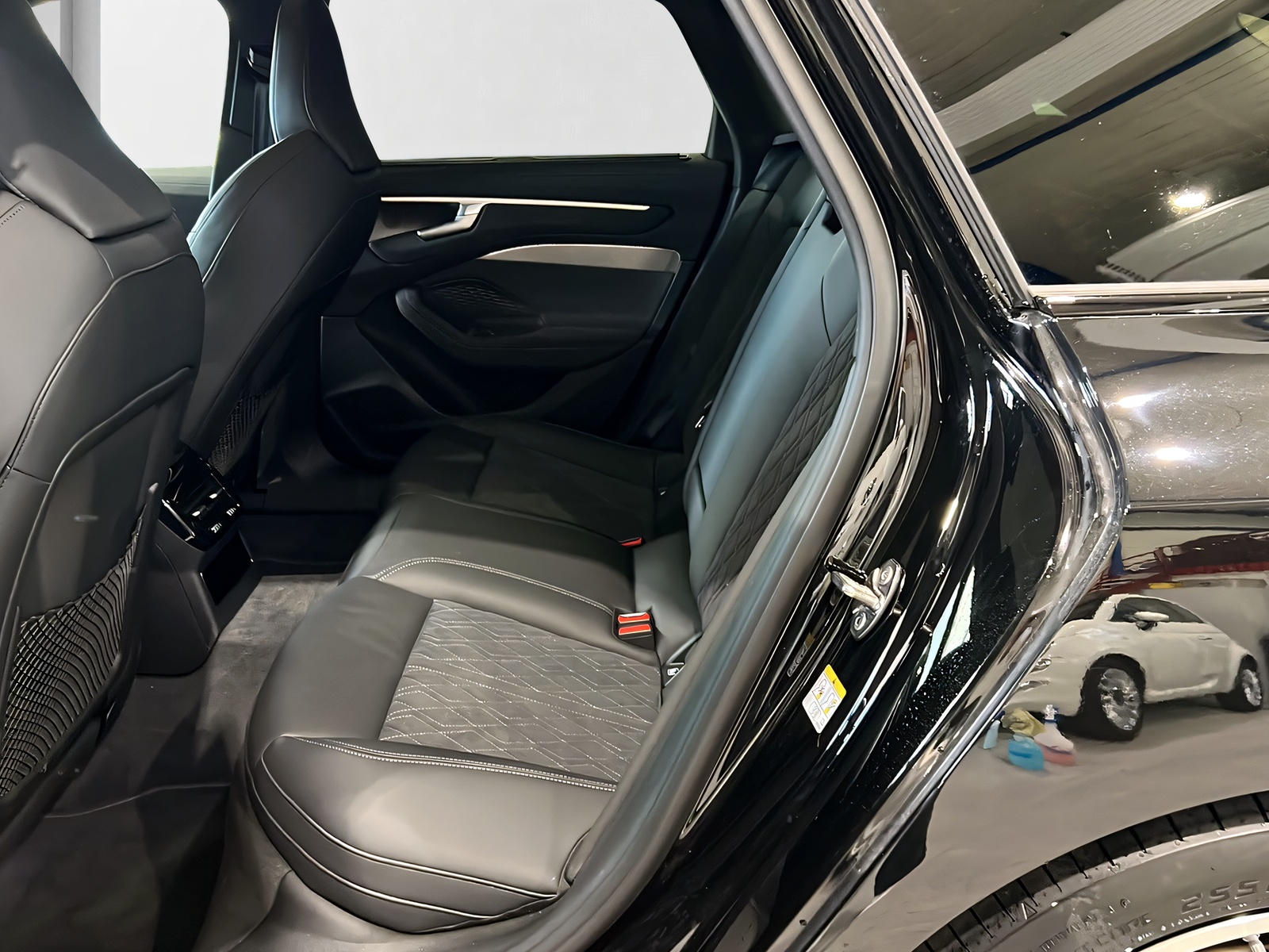 AUDI A6 Avant TFSI quattro 270 kW**NEW Modell,S-Sportsitze,Panodach,Optikpaket Schwarz,5-Jahre Garantie**-image-8