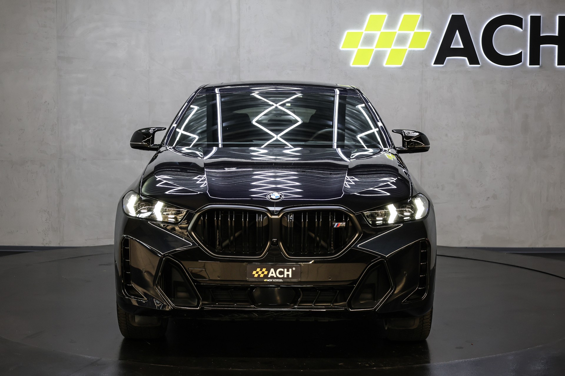 BMW X6 M60i M Sport Pro-showroom-element-1