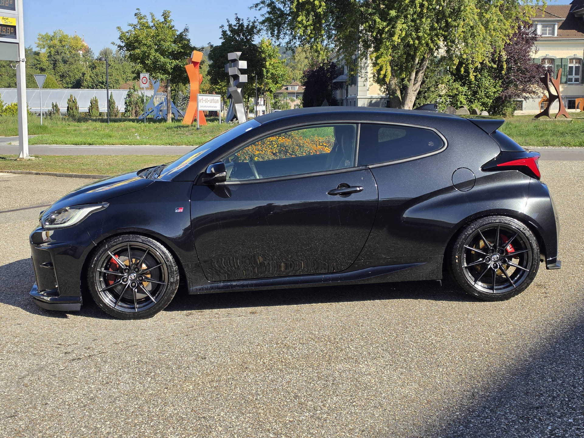 TOYOTA GR Yaris 1.6 Turbo Sport 4x4-showroom-element-1