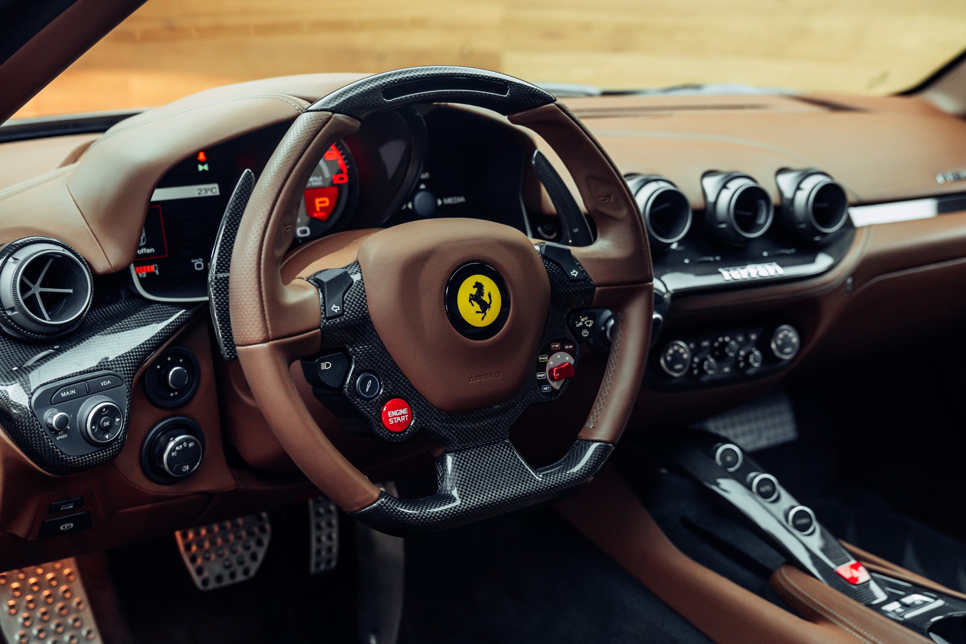 FERRARI F12 Berlinetta Canna di Fucile-image-23