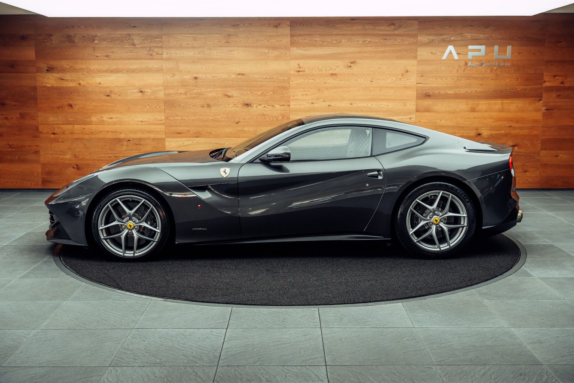 FERRARI F12 Berlinetta Canna di Fucile-image-8
