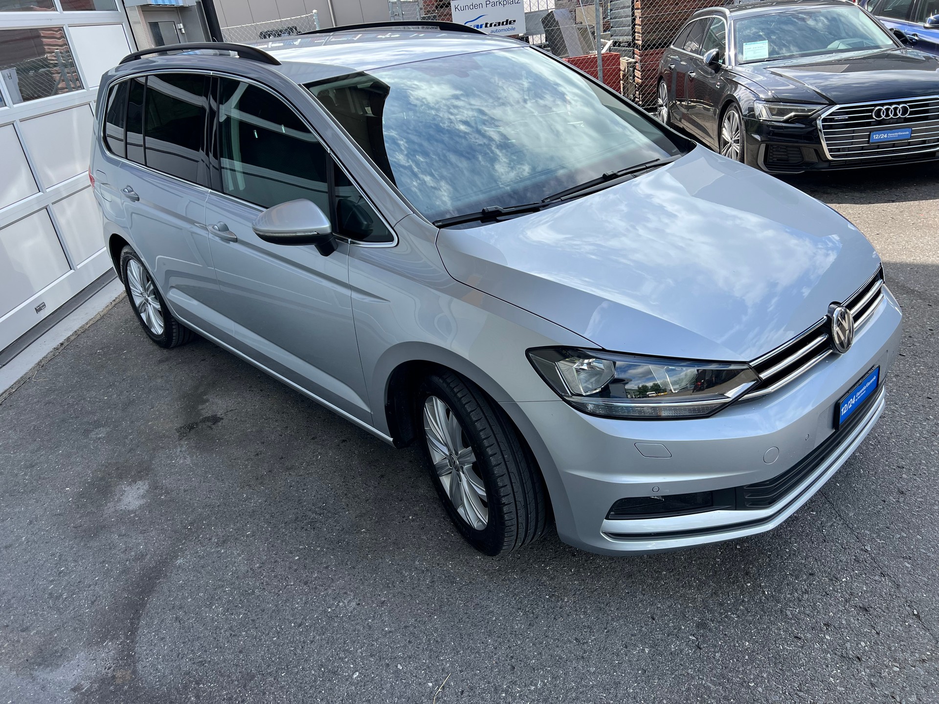 VW Touran 1.4 TSI Comfortline ** 7 Sitzer * Navigation * Rückfarhtkamera * 8 fach * frisch ab MFK * 1 Jahr Garantie möglich ***-showroom-element-3