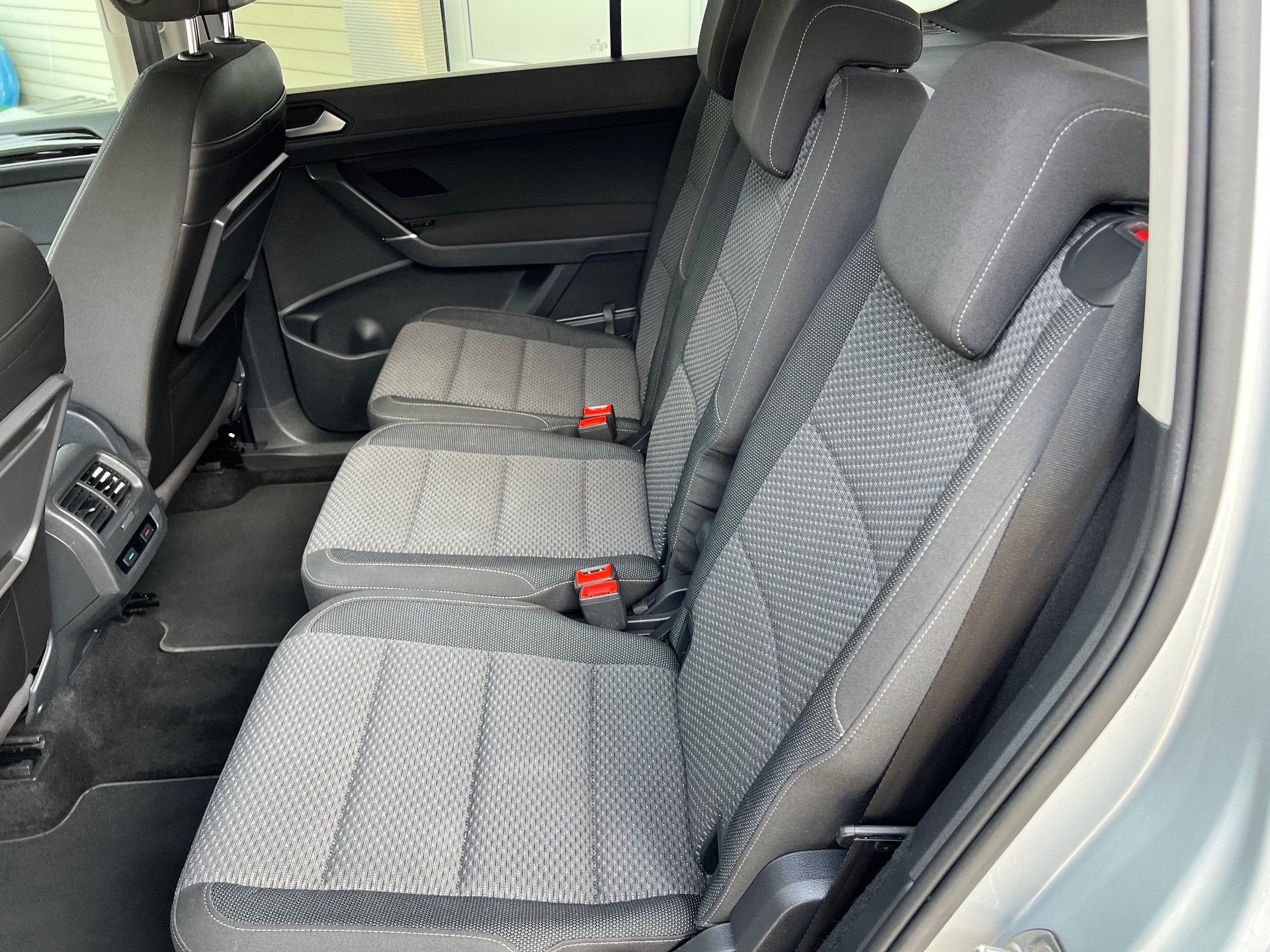 VW Touran 1.4 TSI Comfortline ** 7 Sitzer * Navigation * Rückfarhtkamera * 8 fach * frisch ab MFK * 1 Jahr Garantie möglich ***-image-12