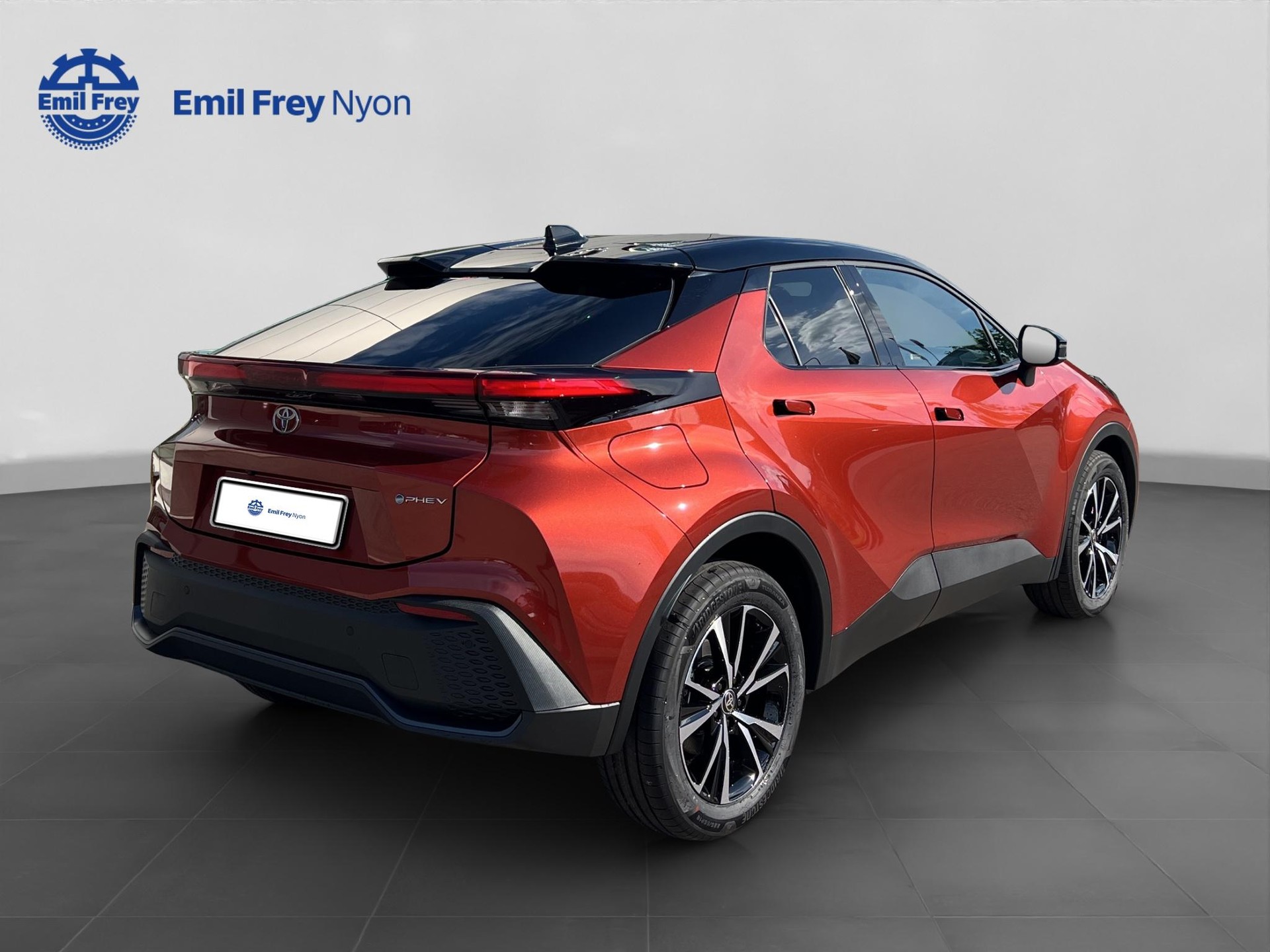 TOYOTA C-HR 2.0 PHEV Swiss Edition-image-6