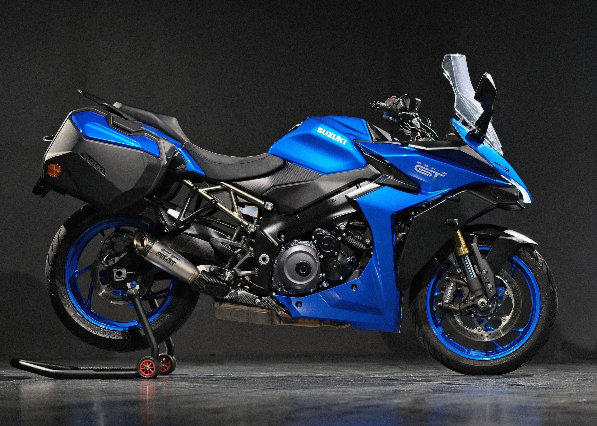 SUZUKI GSX-S 1000 GT-image-1