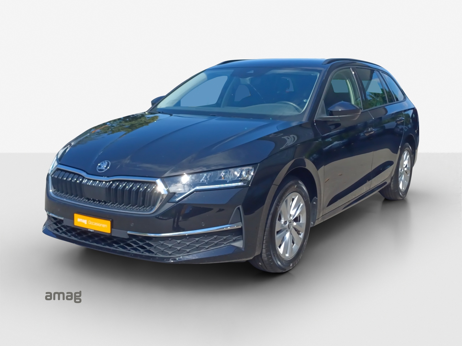 SKODA Octavia Combi 1.5 TSI mHEV DSG Dynamic