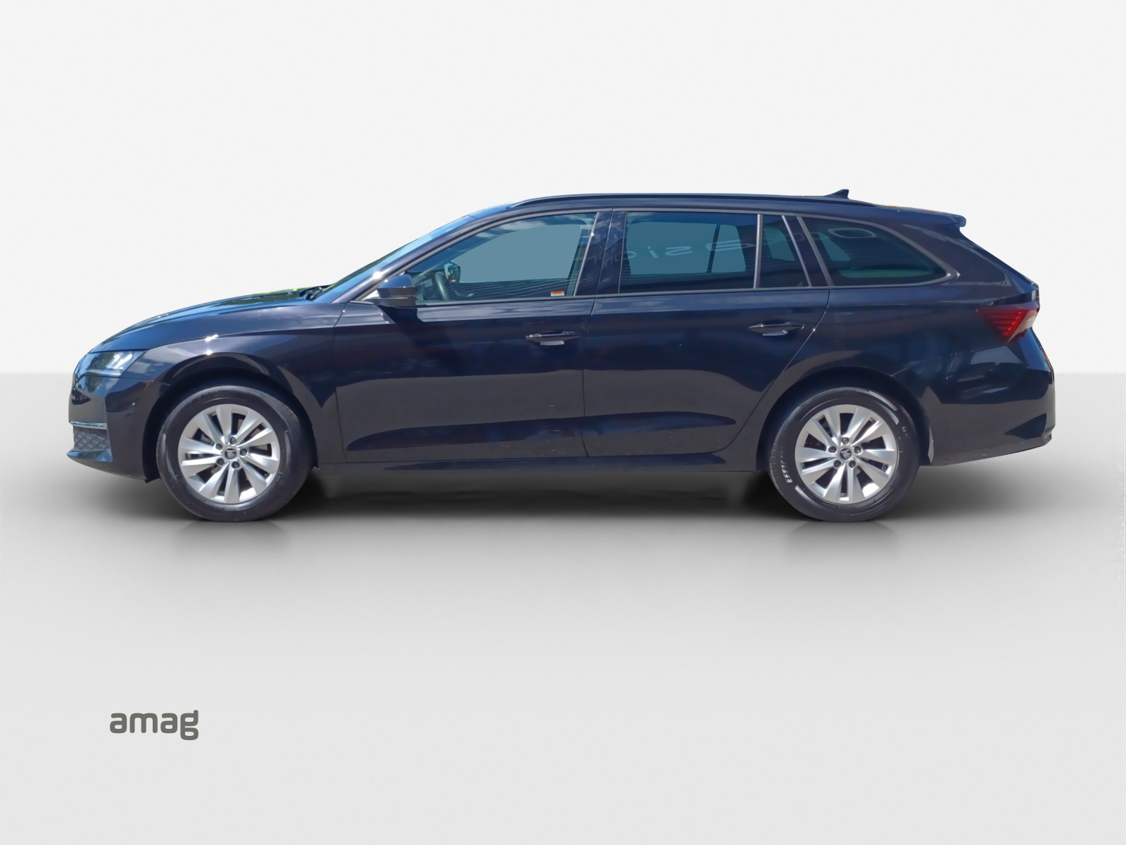 SKODA Octavia Combi 1.5 TSI mHEV DSG Dynamic-showroom-element-1