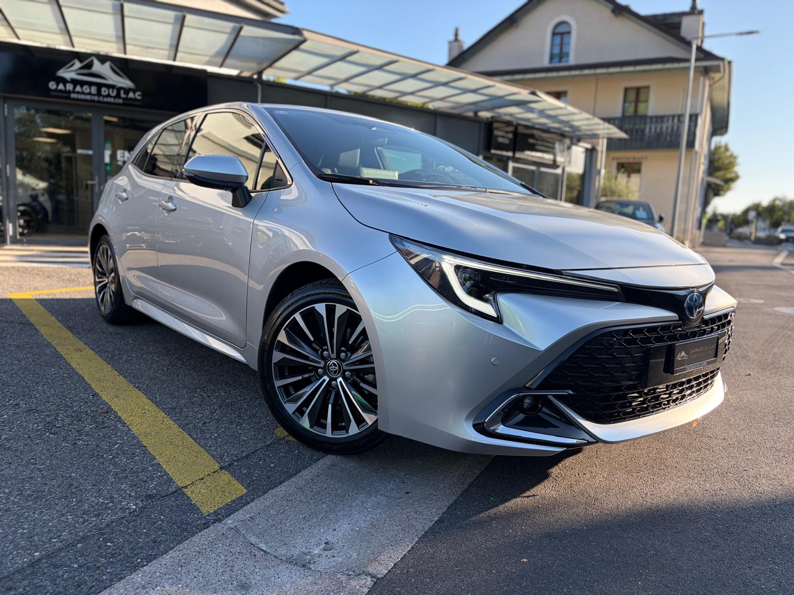 TOYOTA Corolla 1.8 HSD Trend e- CVT