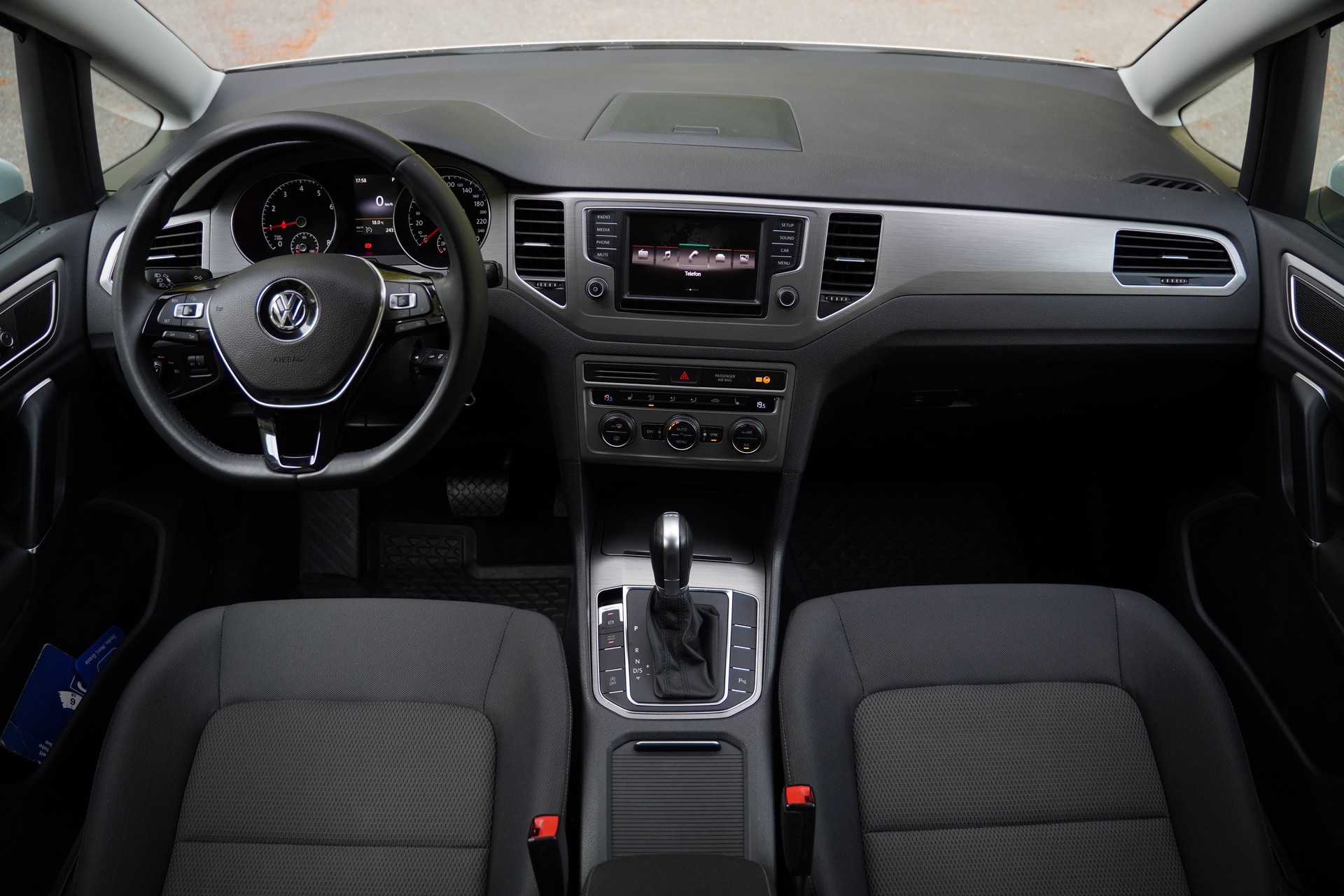 VW Golf Sportsvan 1.0 TSI Comfortline DSG-image-18