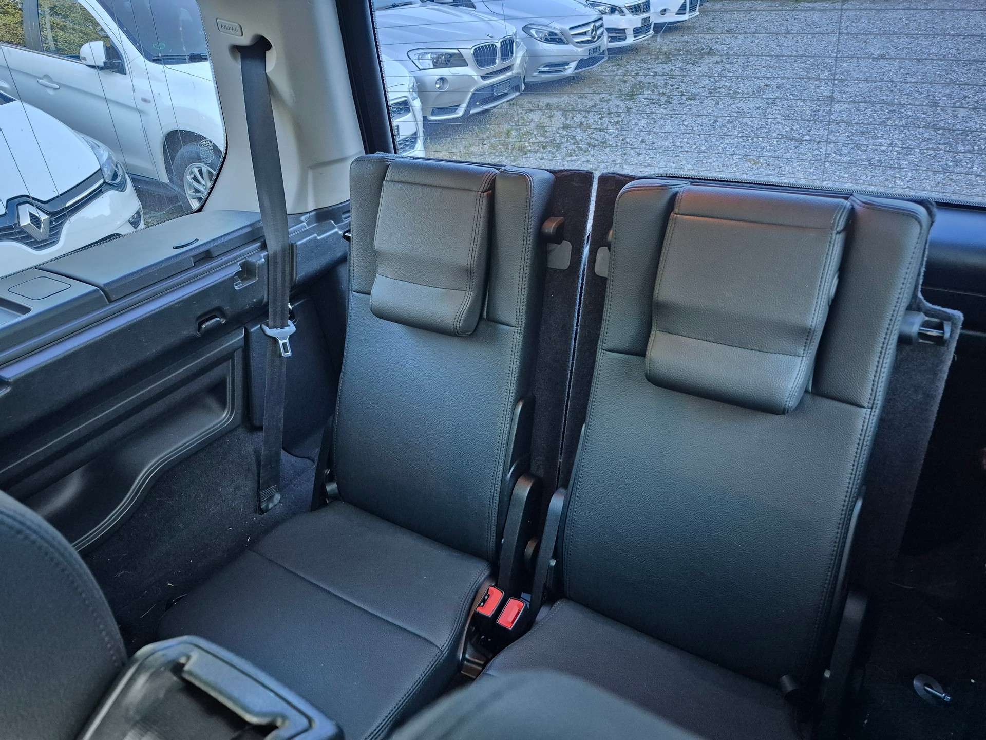 LAND ROVER Discovery 2.7d V6 HSE Automatic 7 platz-image-8