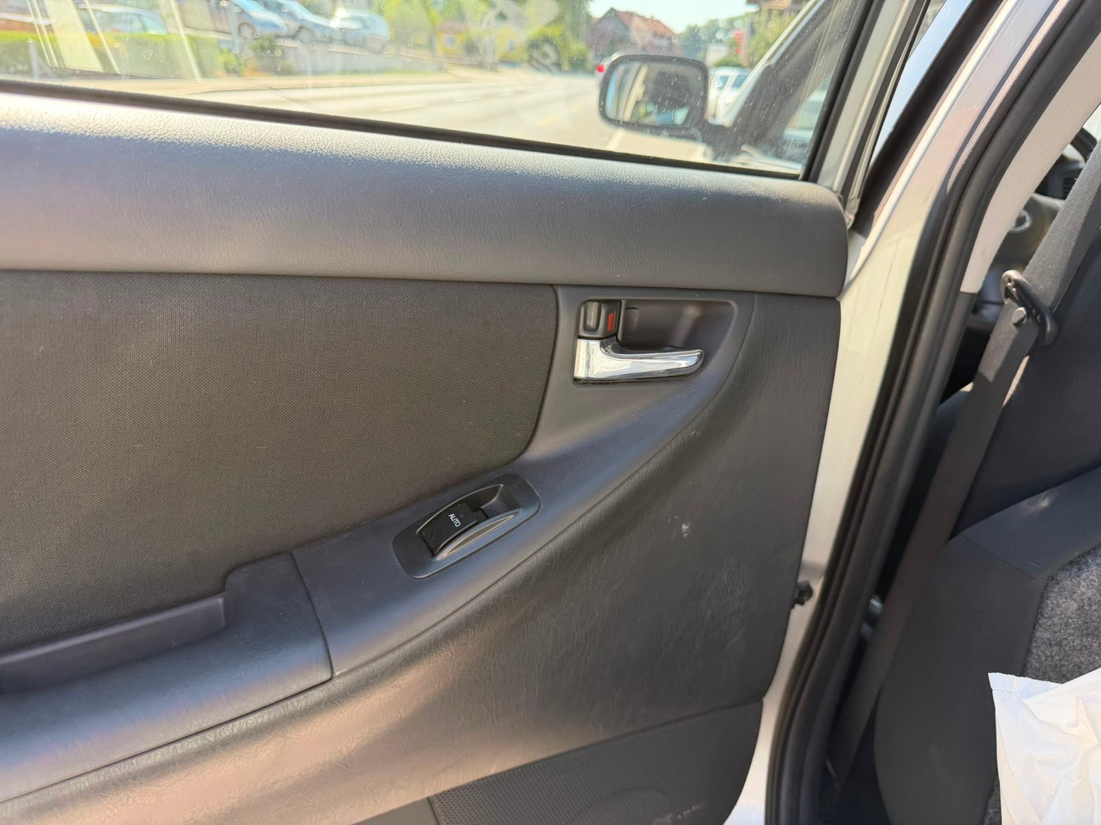 TOYOTA Corolla 1.6 Pardo-image-13