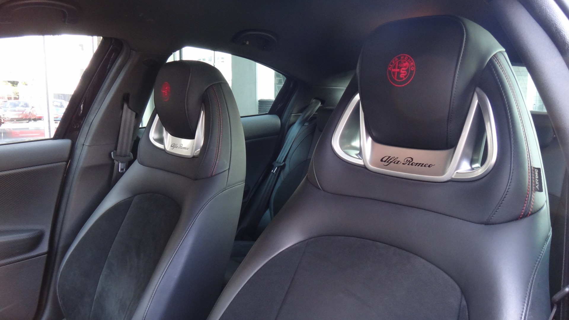ALFA ROMEO Giulietta 1750 TBi Veloce TCT-image-10