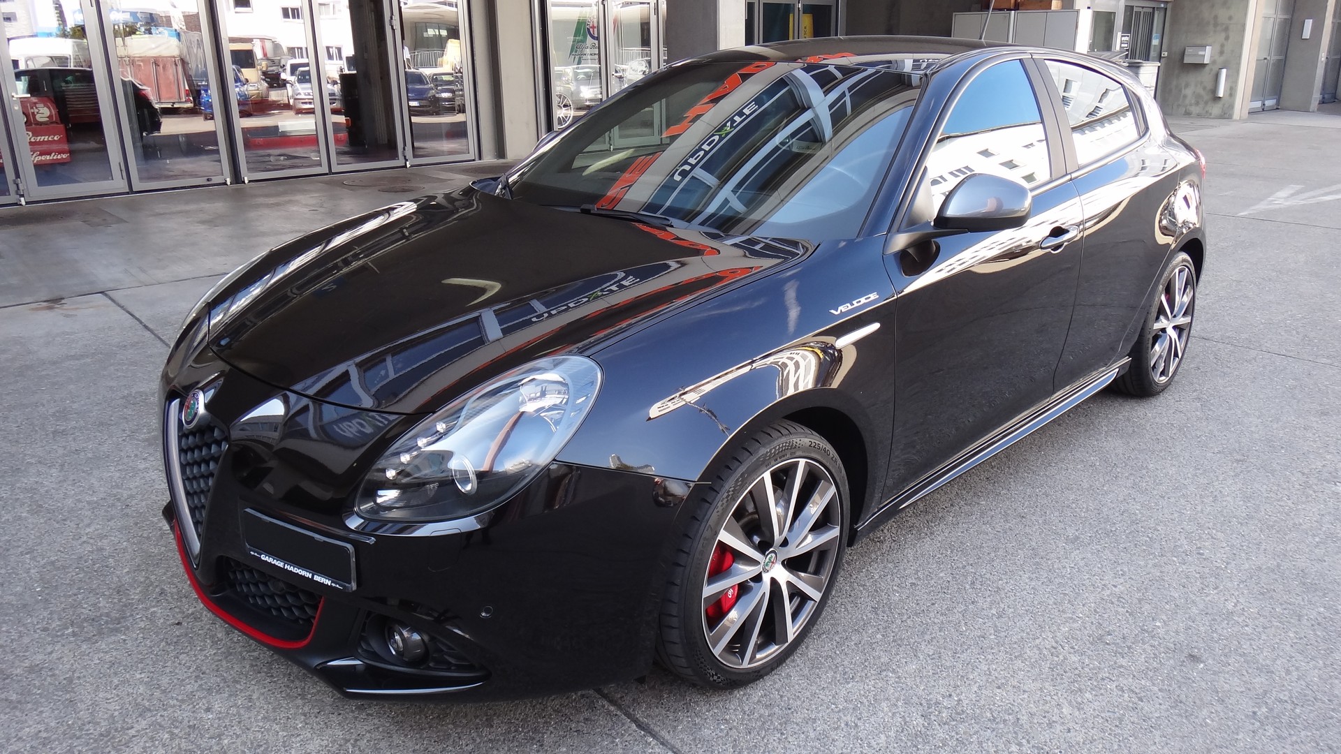 ALFA ROMEO Giulietta 1750 TBi Veloce TCT-image-2