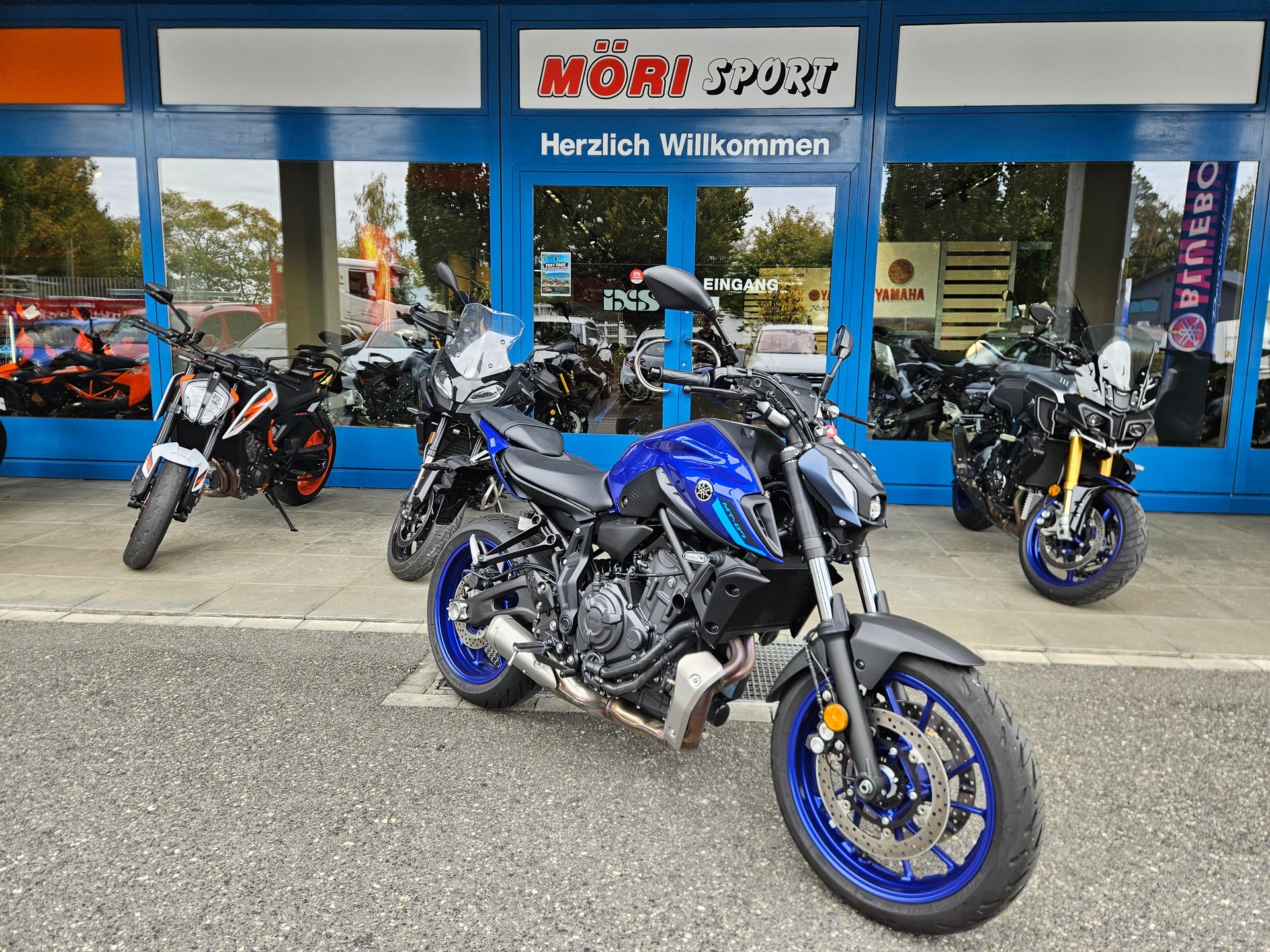 YAMAHA MT-07 (35KW)-showroom-element-1