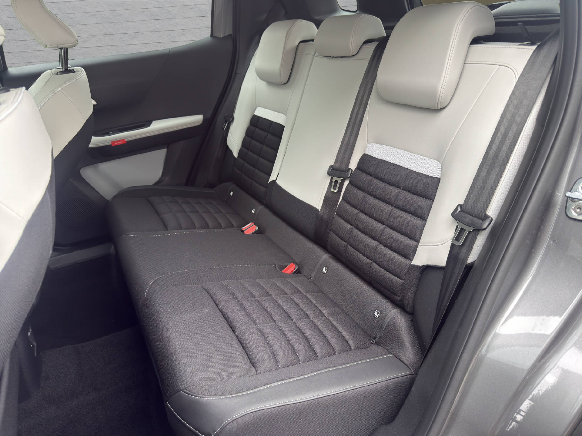 CITROEN C3 Aircross 1.2 Hybrid Max Business-image-9